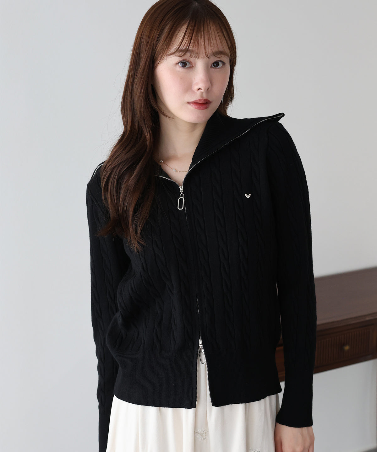 【早割5％OFF】ハートチャームダブルジップニット