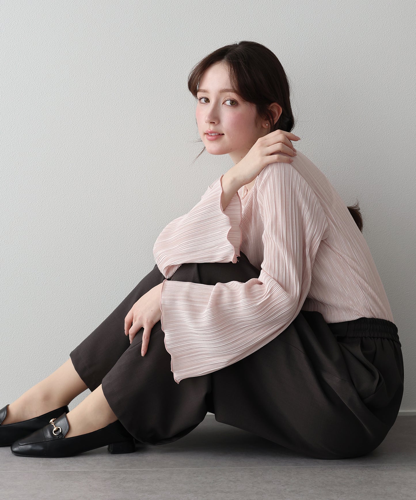 フレアスリーブランダムプリーツメローブラウス【ネコポス】