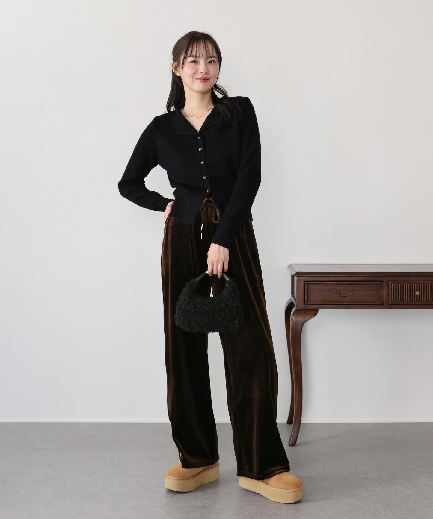 【早割5％OFF】サイドレースベロアパンツ