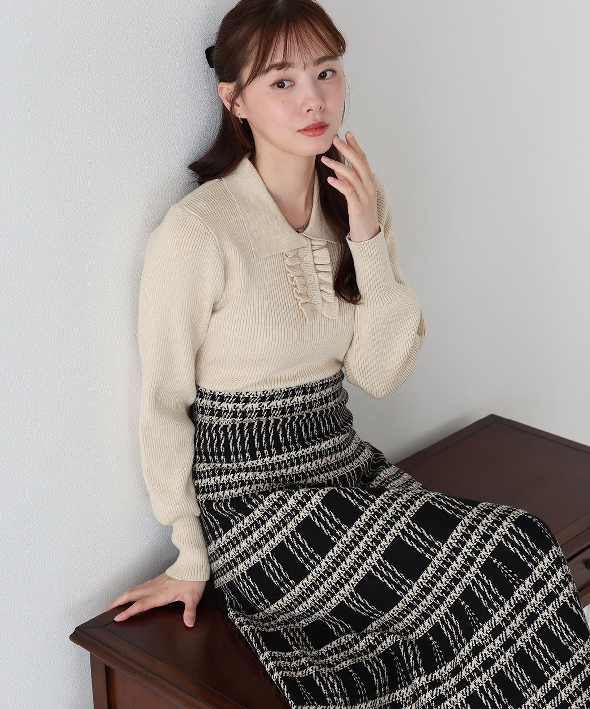 【早割5％OFF】《選べる着丈》ポロカラーフリルニットワンピース