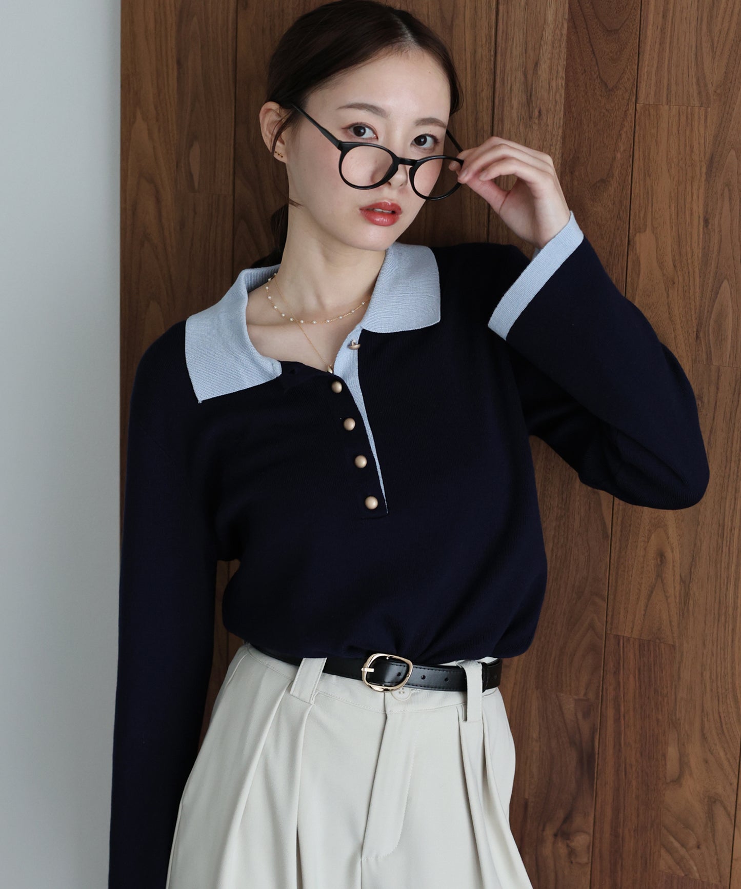 ゴールドボタン配色ポロネックニット