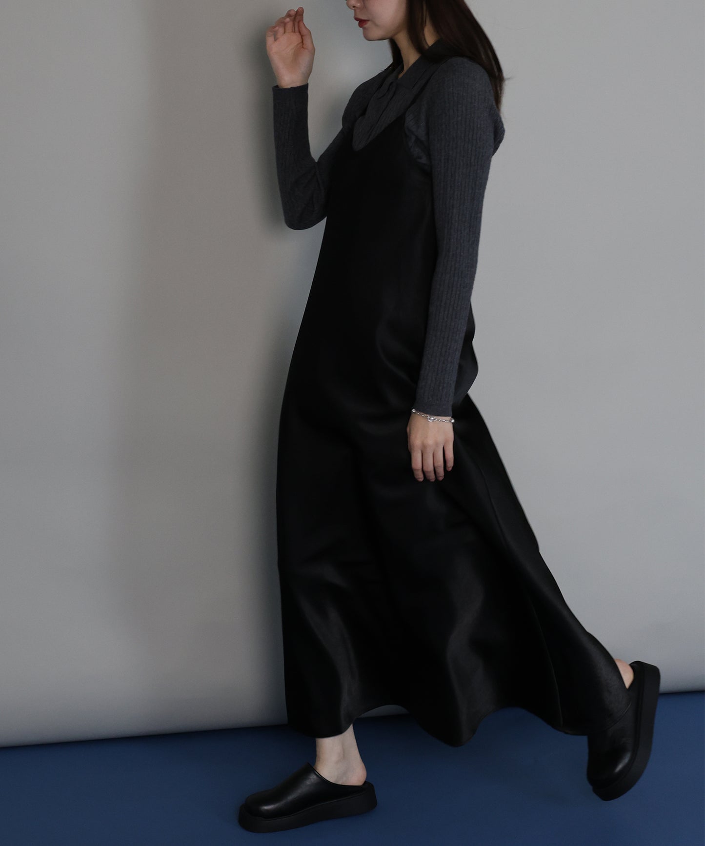【早割5％OFF】ヘビーサテンキャミワンピース[ J by blue ]