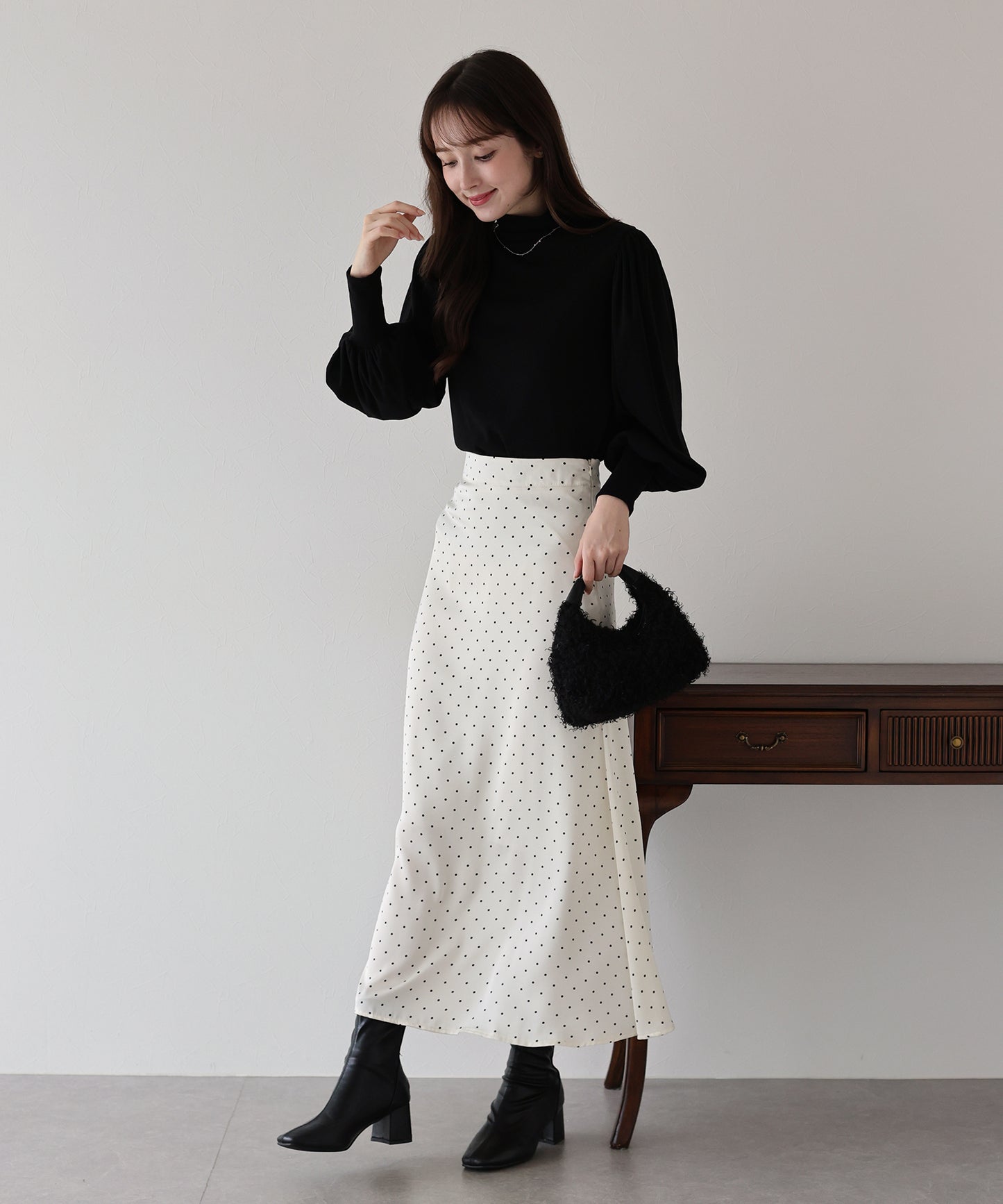 パフスリーブハイネックカットソー【ネコポス】