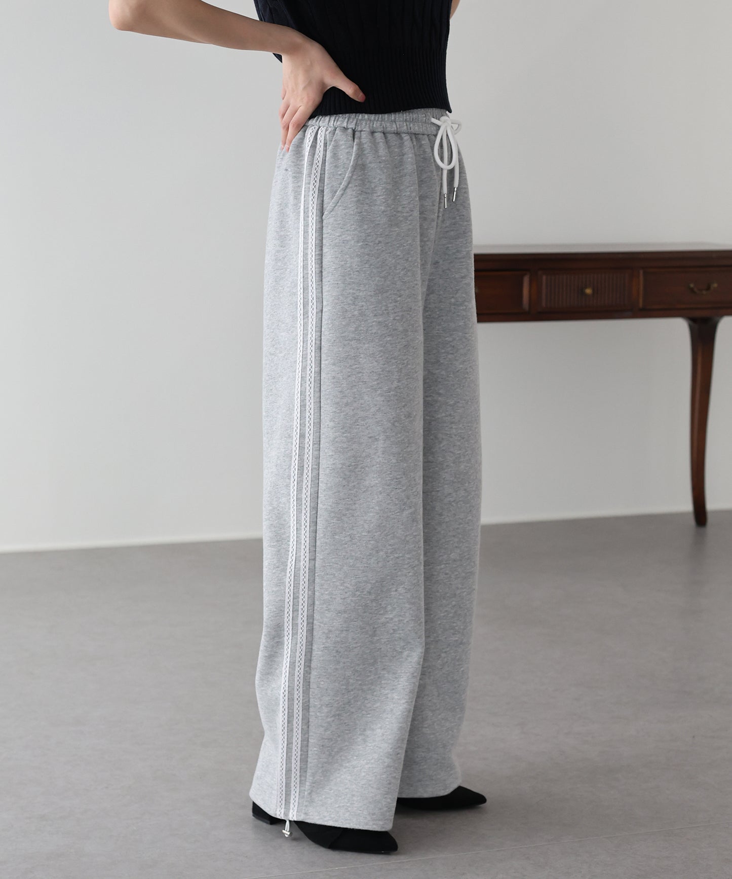 【早割5％OFF】サイドレーススウェットパンツ