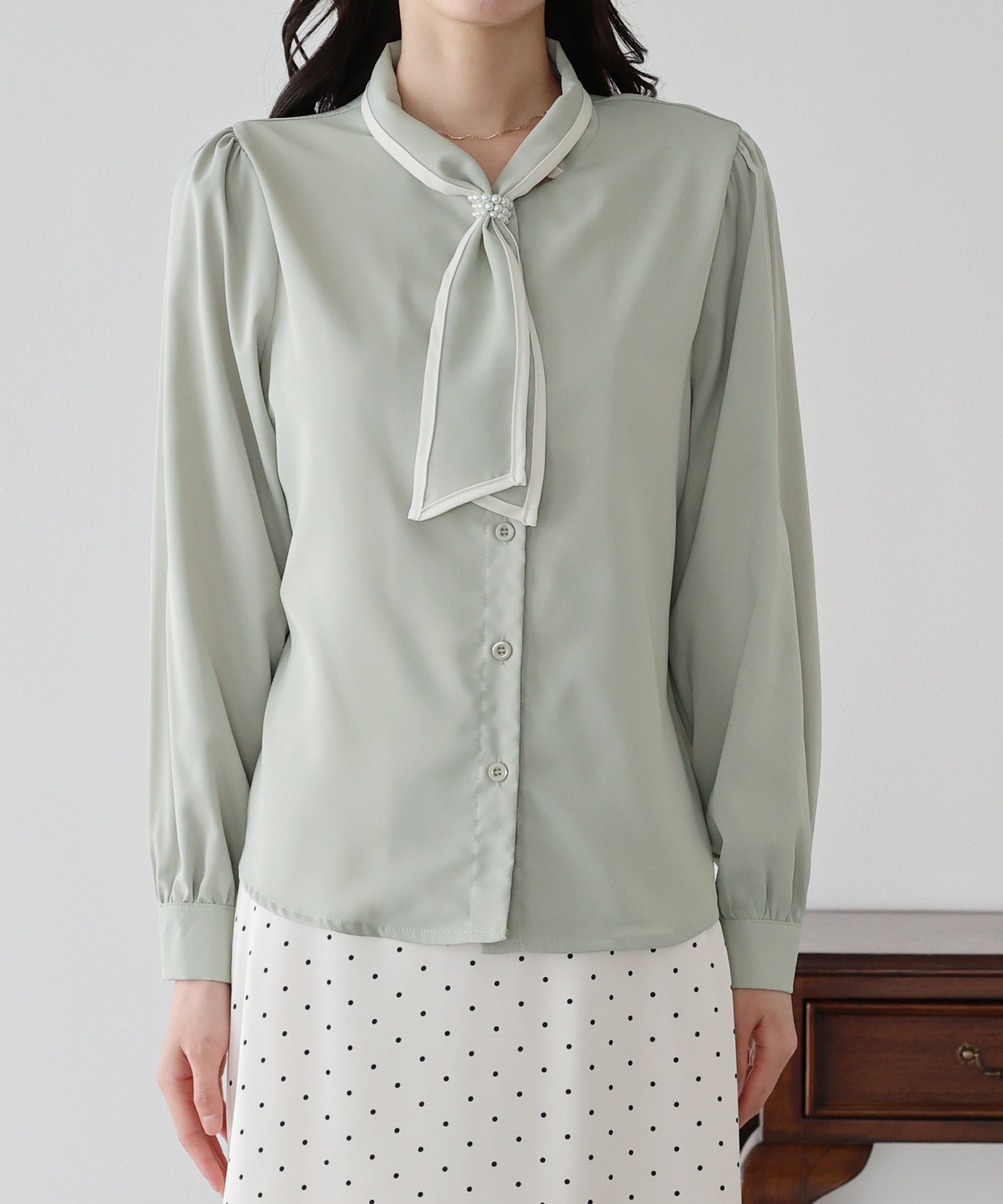 【早割5％OFF】パールバイカラーボウタイブラウス