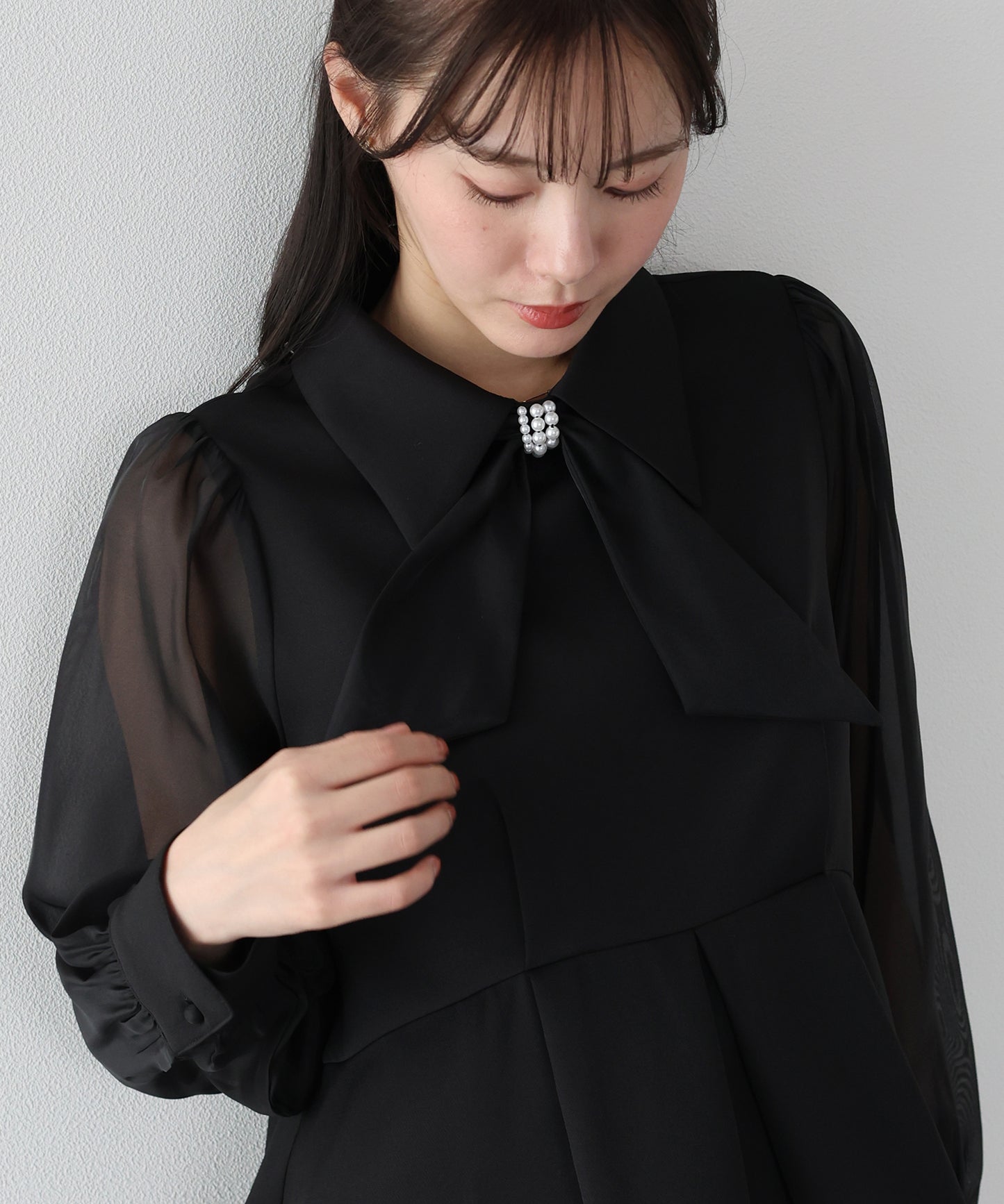 パールモチーフペプラムブラウス＆パンツセット