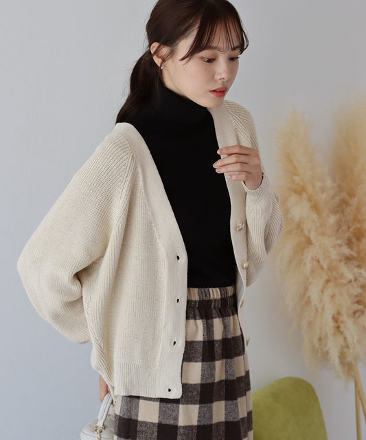 【SALE】なめらかざっくりVネックカーディガン