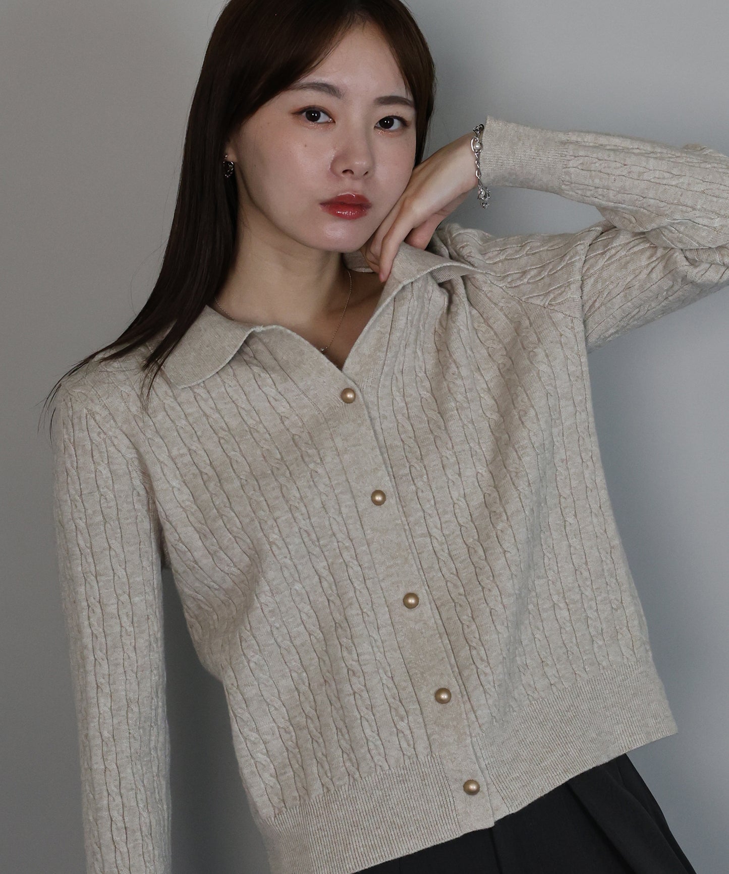 ゴールドボタンケーブルニットカーディガン[ J by blue ]