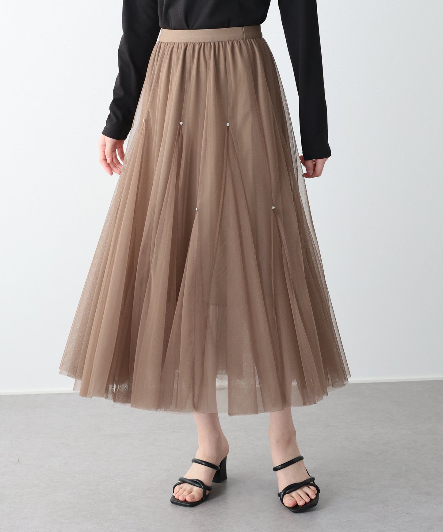 ビジュー付きチュールスカート