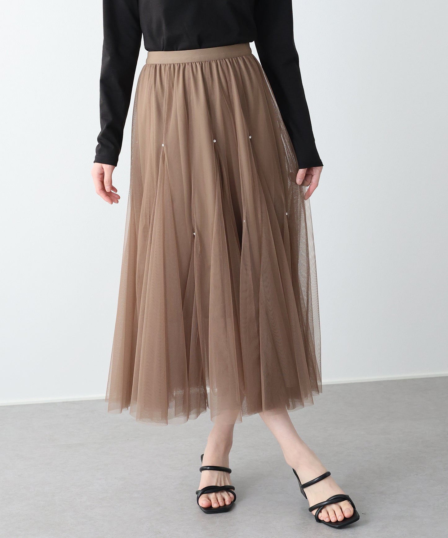 ビジュー付きチュールスカート