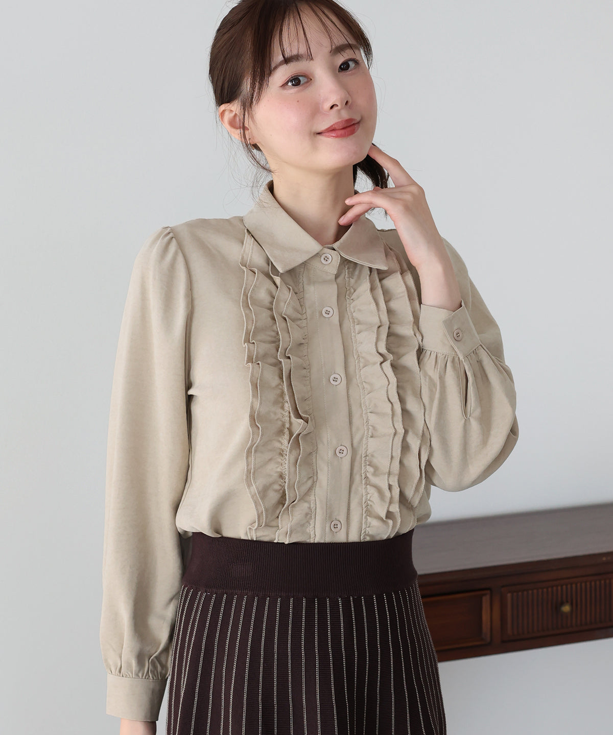 【早割5％OFF】フロントフリルブラウス【メール便】