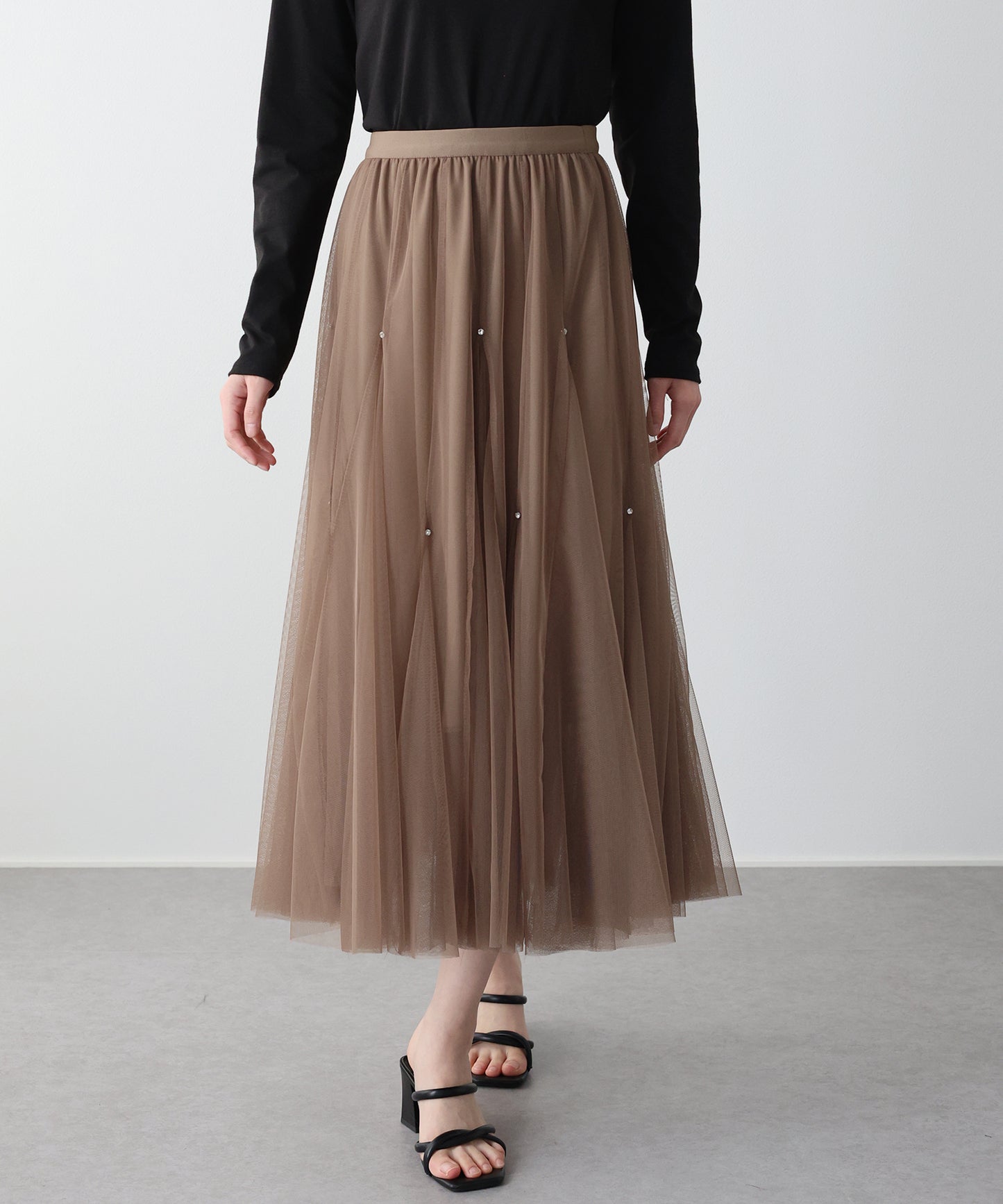 ビジュー付きチュールスカート