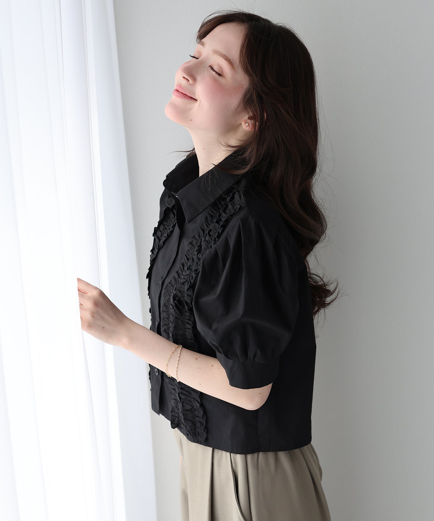 【早割5％OFF】フロントフリル半袖ブラウス【ネコポス】