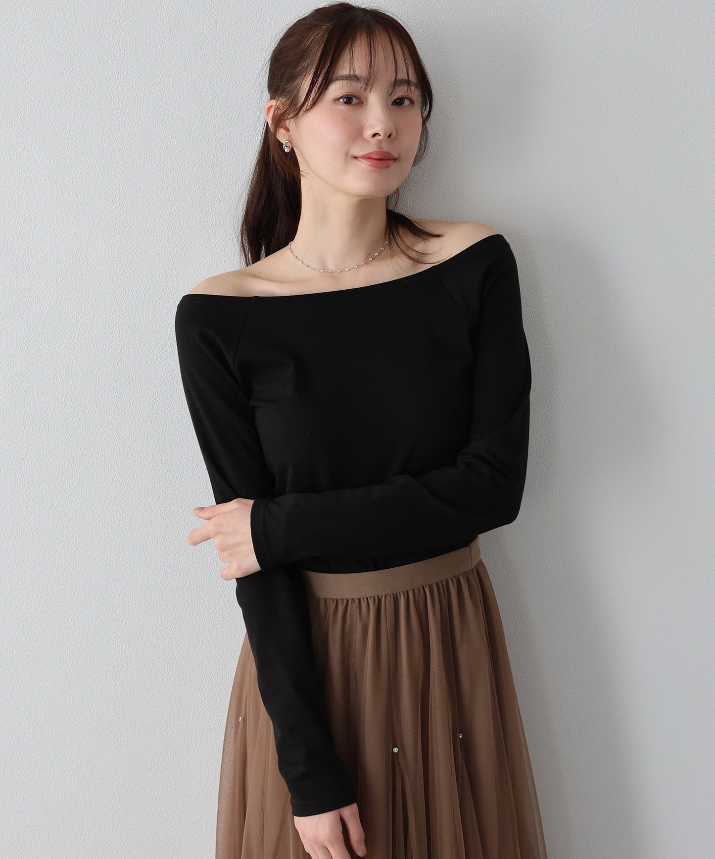 オフショルダーカットソー【ネコポス】