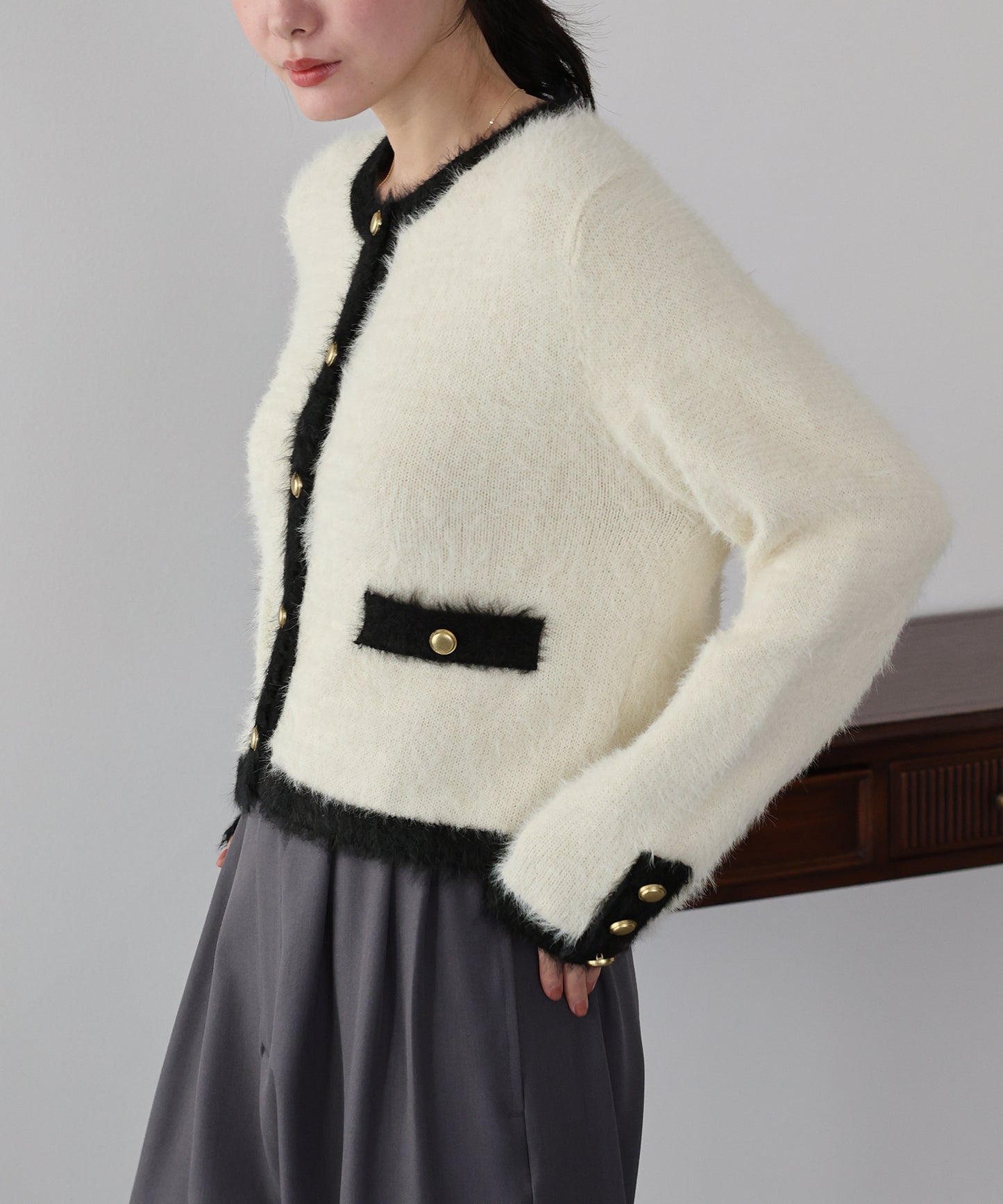 金ボタンシャギーニットジャケット