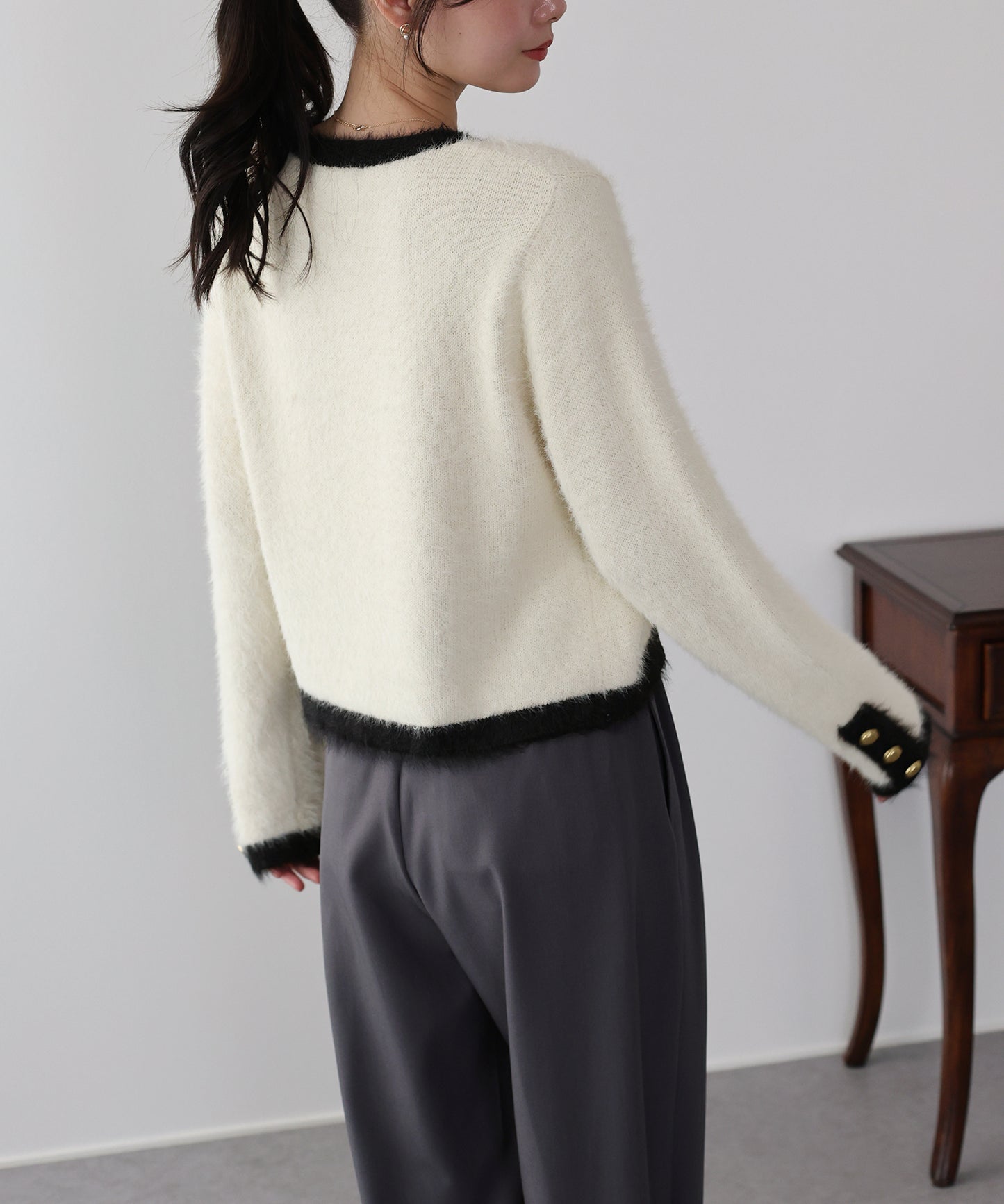 金ボタンシャギーニットジャケット