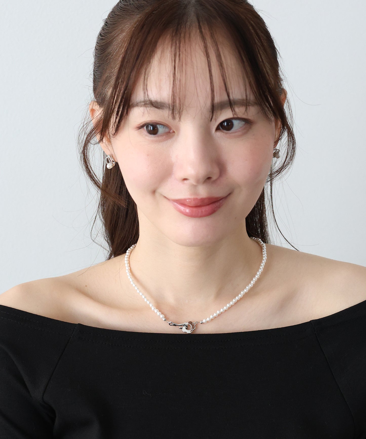 フラワーモチーフパールネックレス【ネコポス】