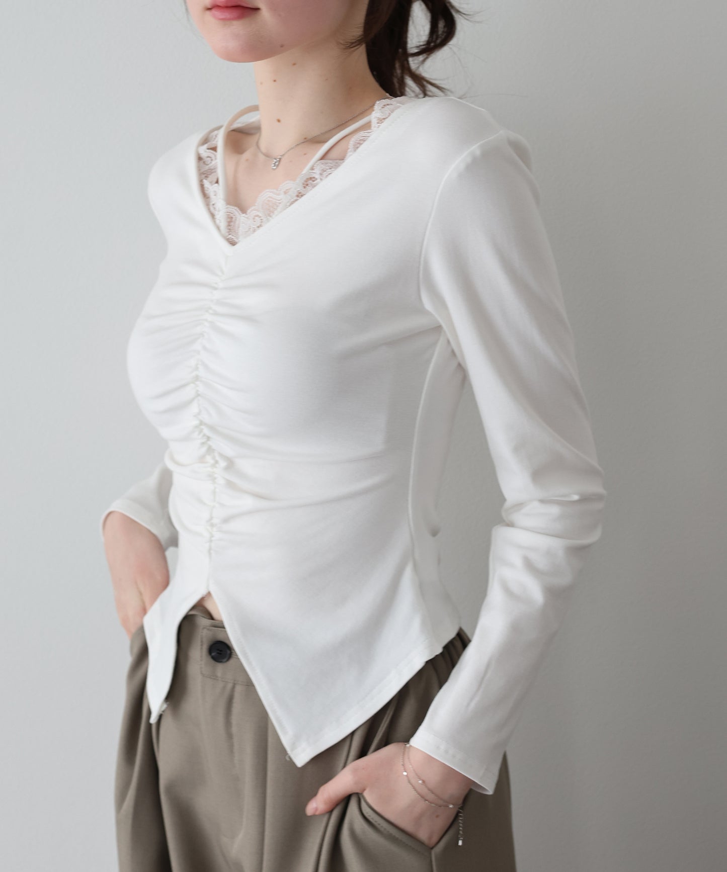 【早割5％OFF】フロントギャザーレースカットソー【ネコポス】