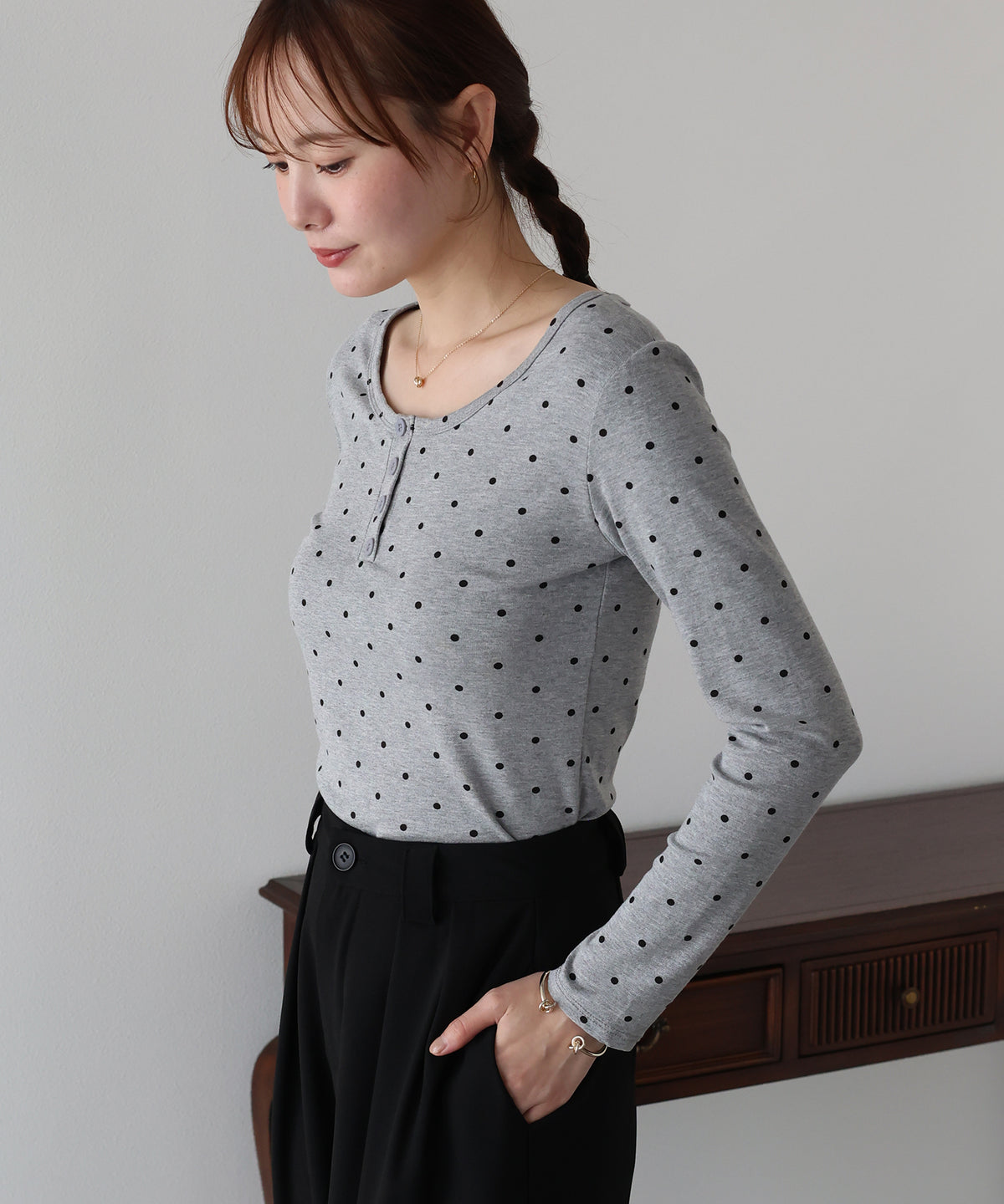 ヘンリーネックドットロングＴシャツ【メール便】