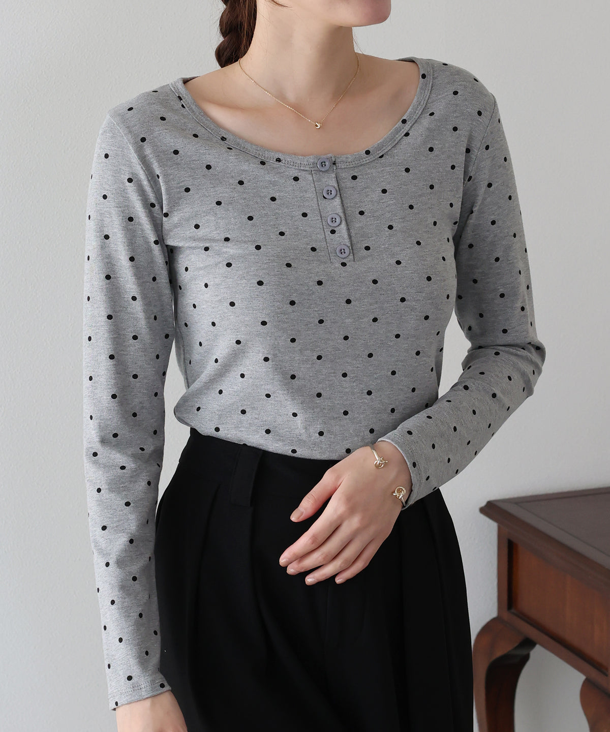 ヘンリーネックドットロングＴシャツ【メール便】