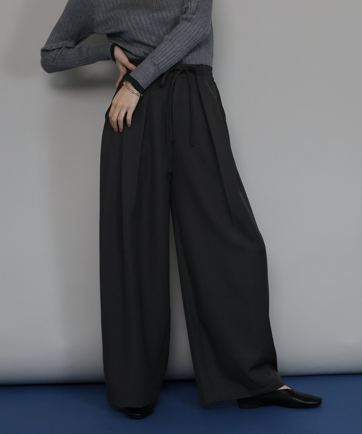 【早割5％OFF】[J by blue]タックワイドパンツ