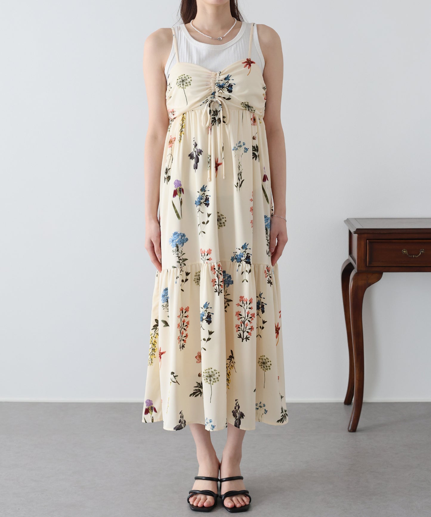 フラワーシャーリングキャミワンピース