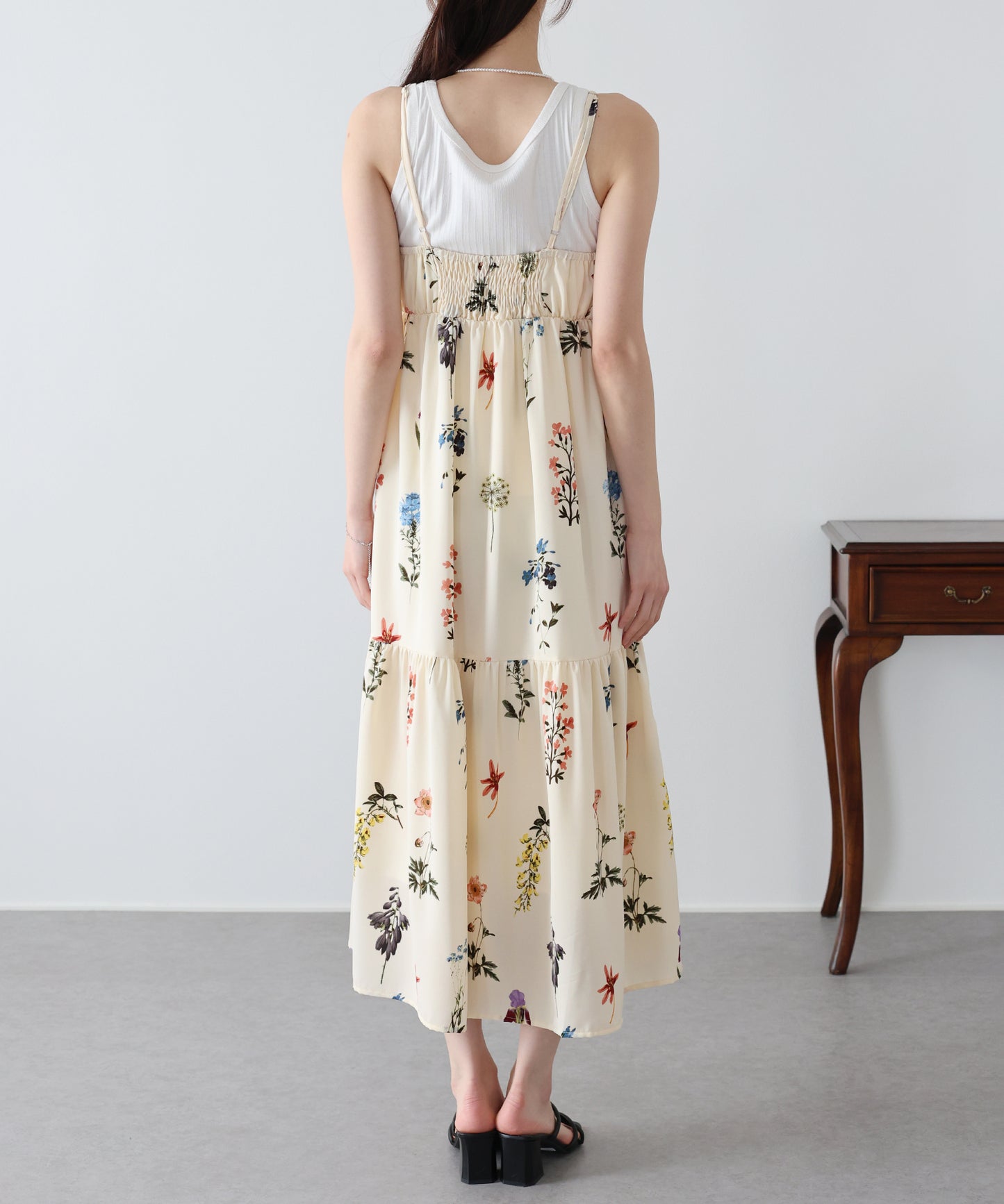 フラワーシャーリングキャミワンピース