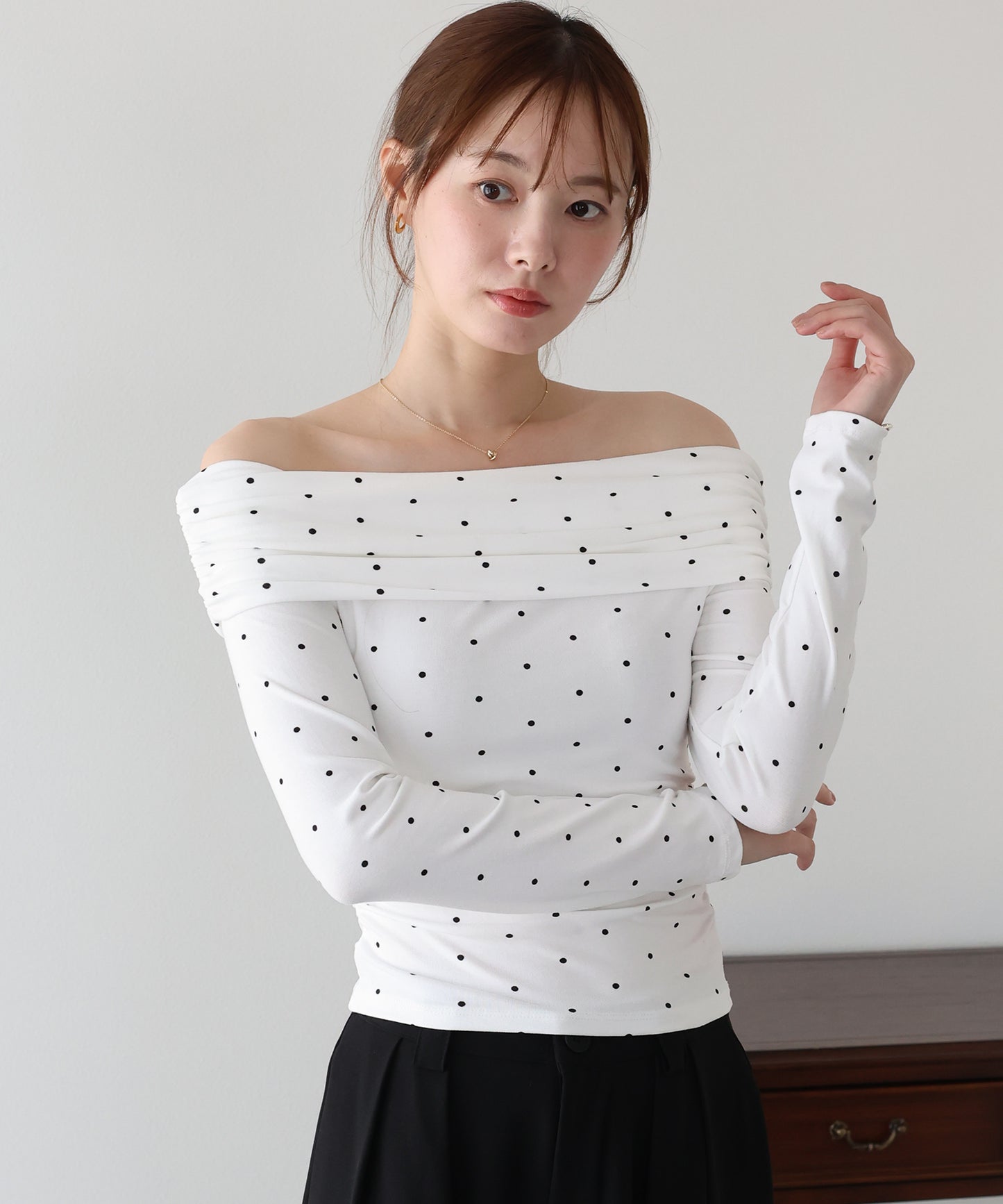 【早割5％OFF】ドットオフショルダーカットソー【メール便】