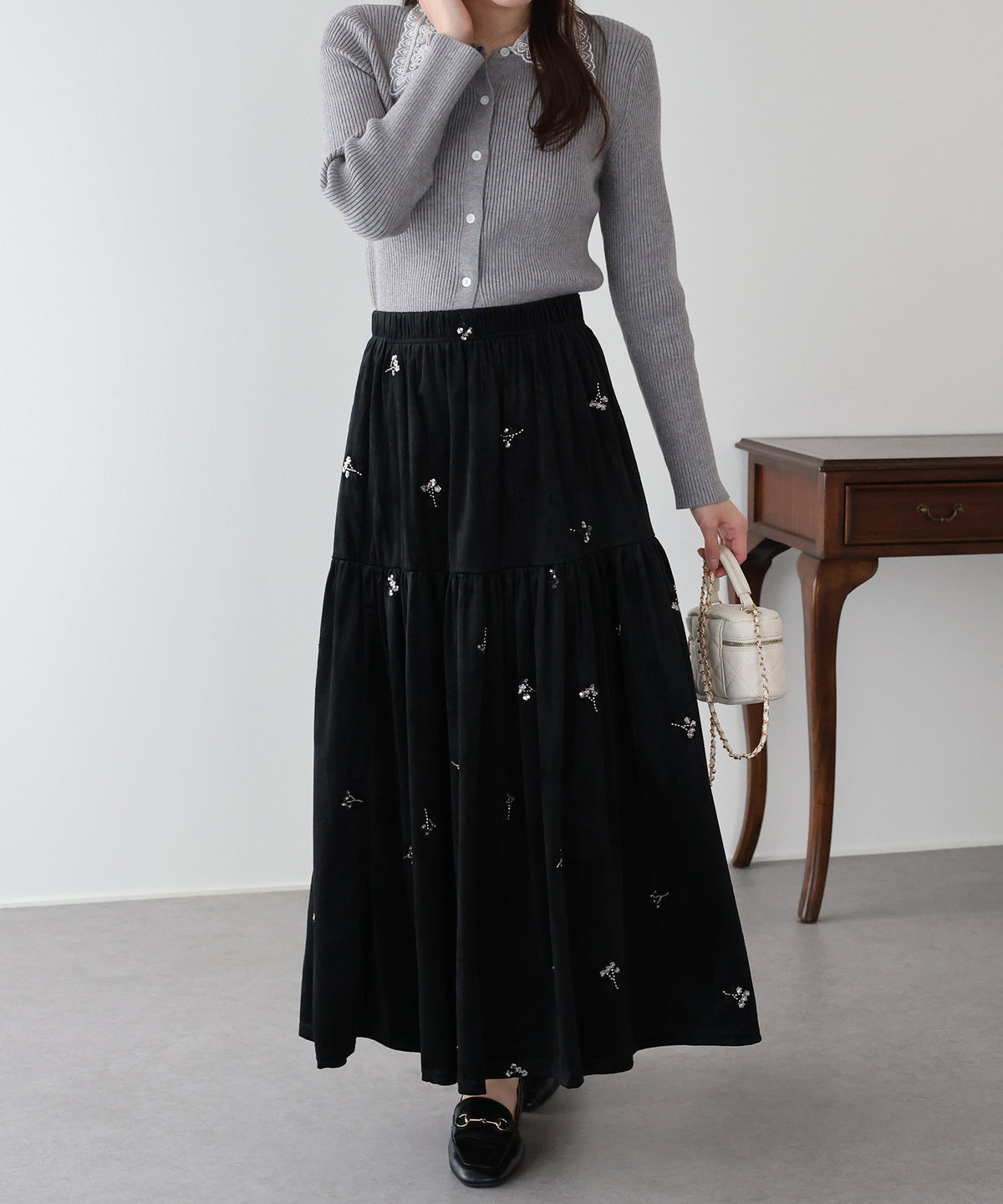 【早割5％OFF】フラワー刺繍ベロアティアードスカート