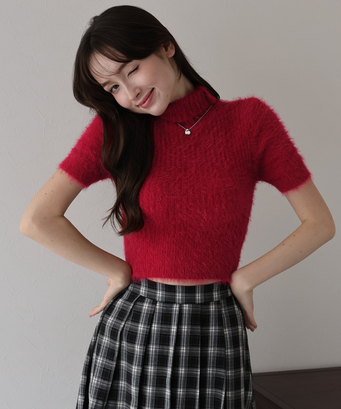 ハイネックシャギーニット