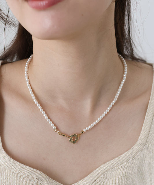 フラワーモチーフパールネックレス【ネコポス】