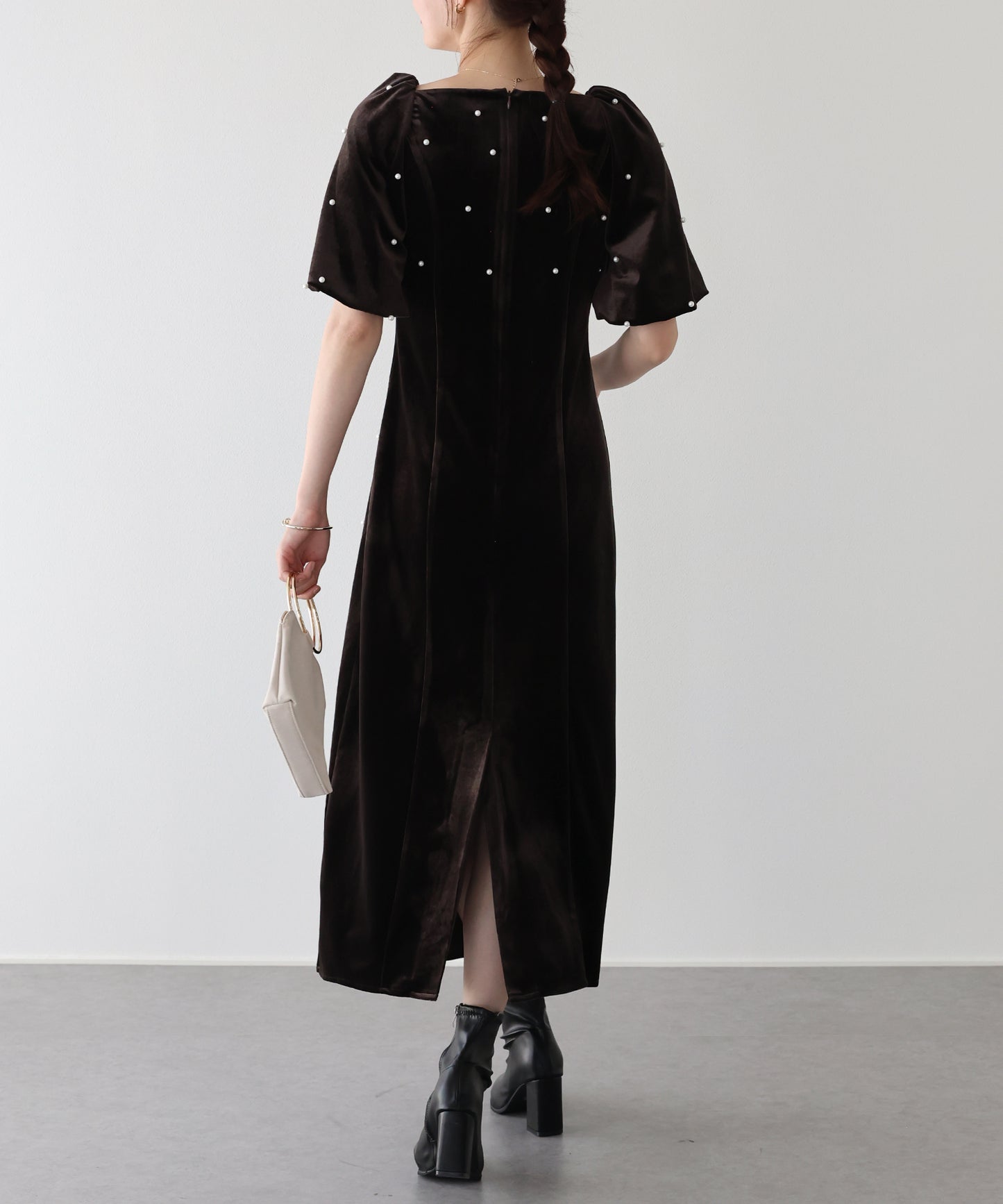 【早割5％OFF】《2サイズ展開》リボンパールベロアドレス