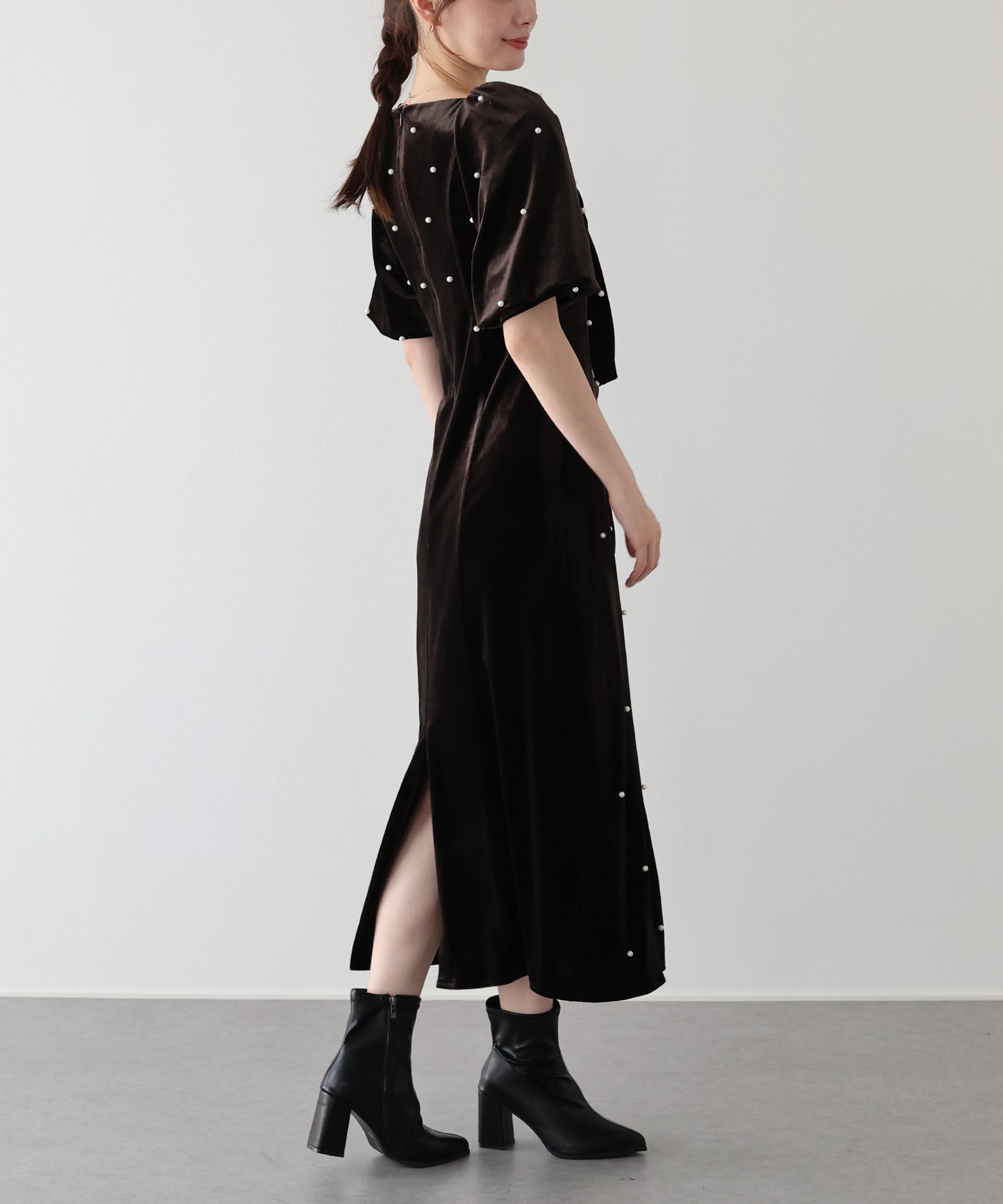 【早割5％OFF】《2サイズ展開》リボンパールベロアドレス