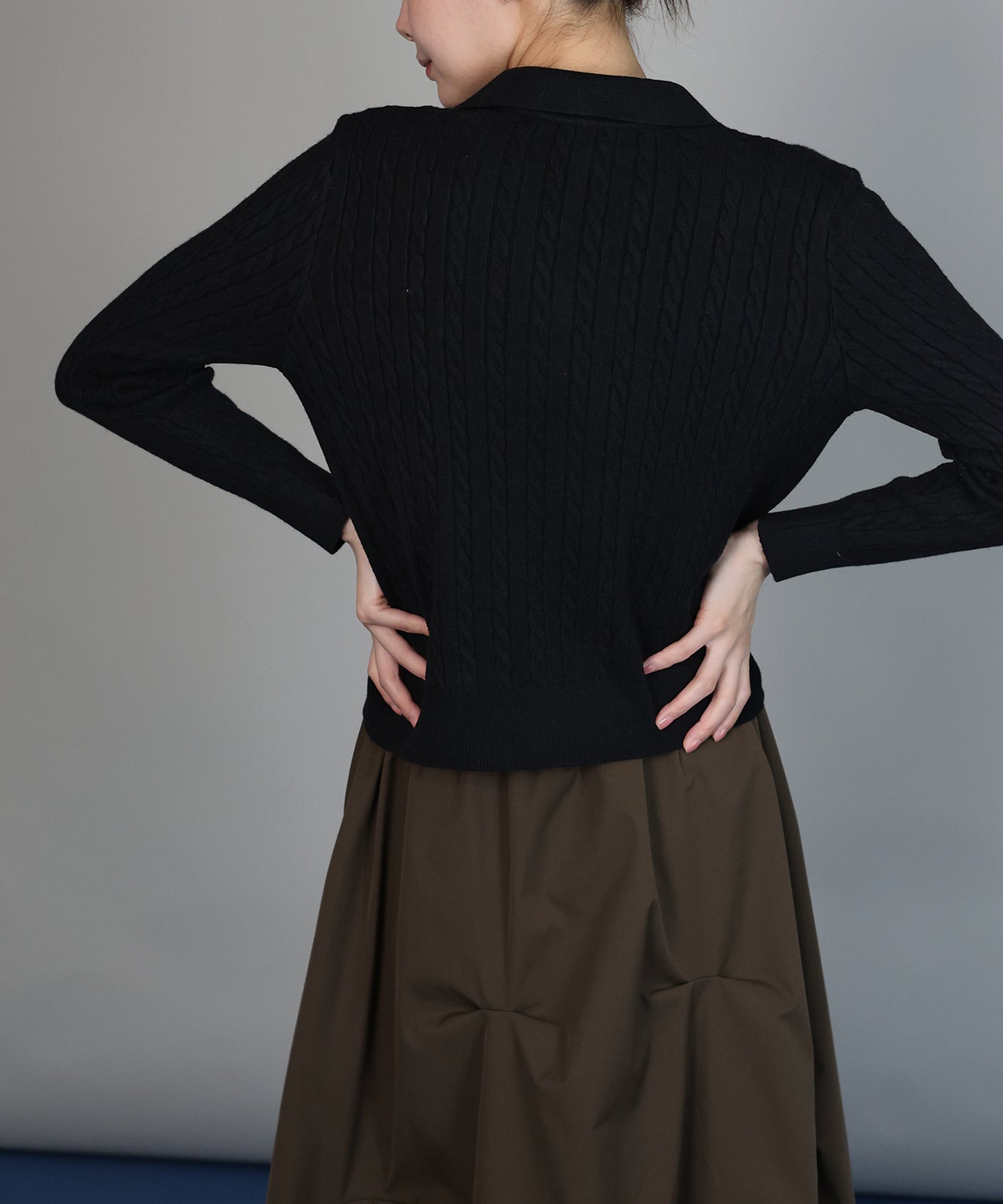 ゴールドボタンケーブルニットカーディガン[ J by blue ]