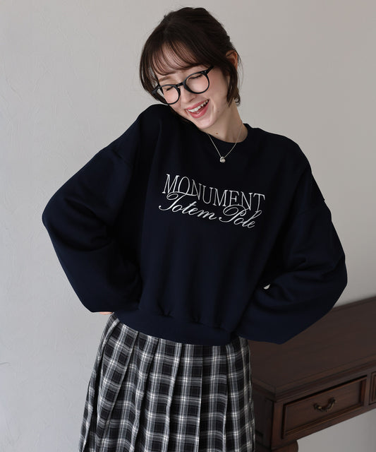 レタリング刺繍ショート丈スウェット