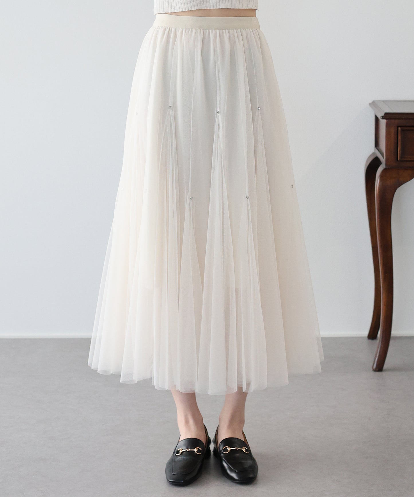 ビジュー付きチュールスカート