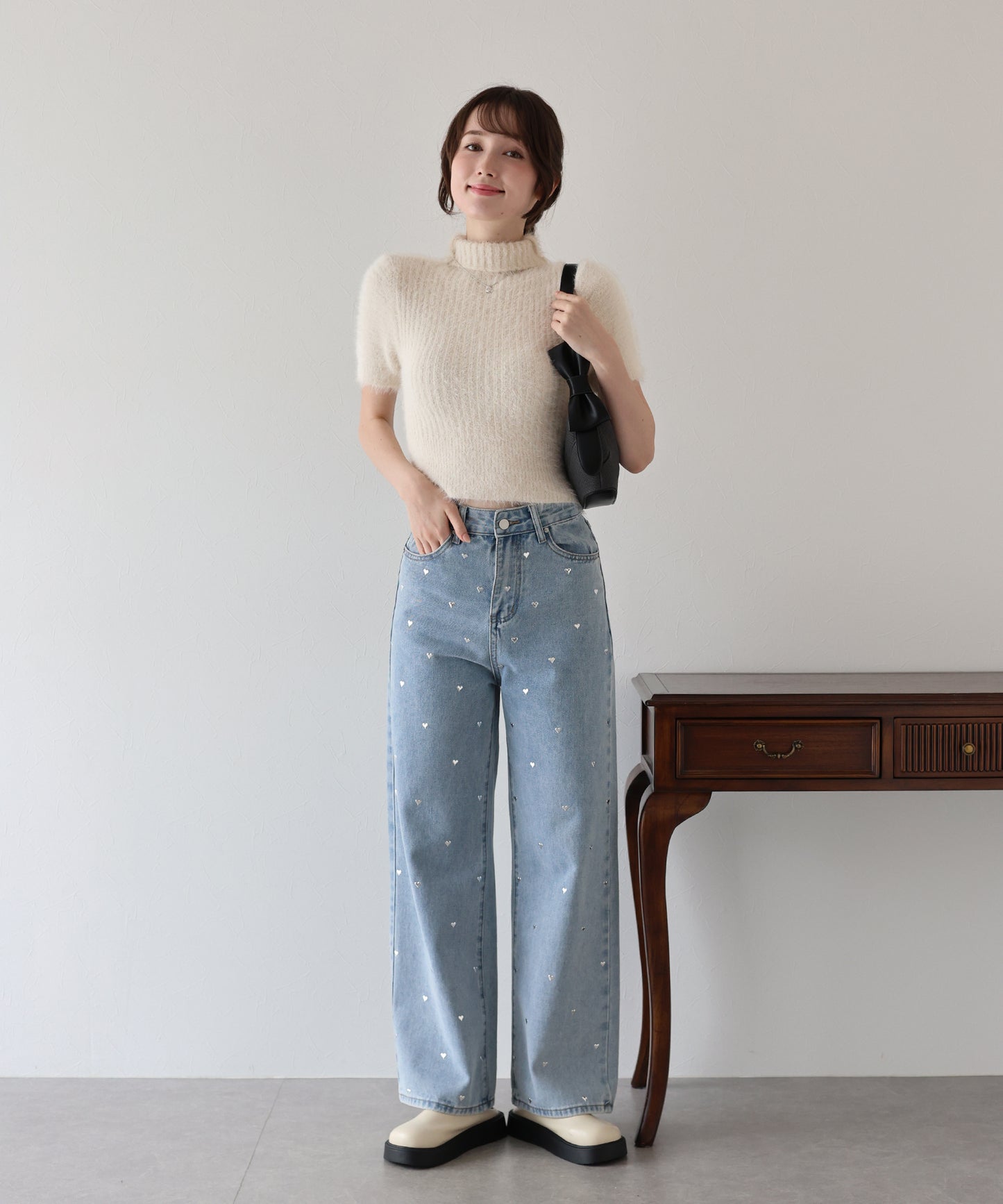 ハイネックシャギーニット