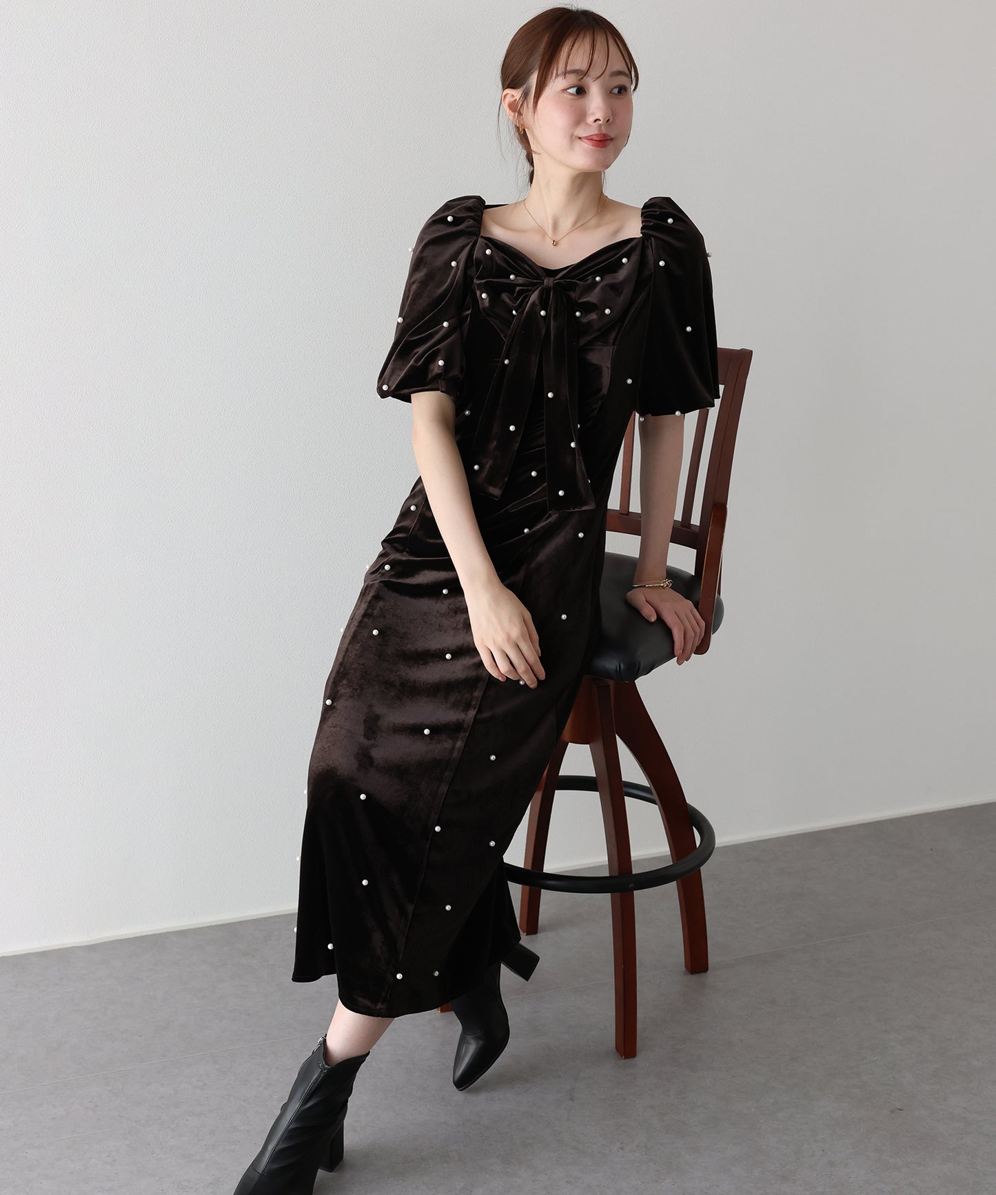 【早割5％OFF】《2サイズ展開》リボンパールベロアドレス