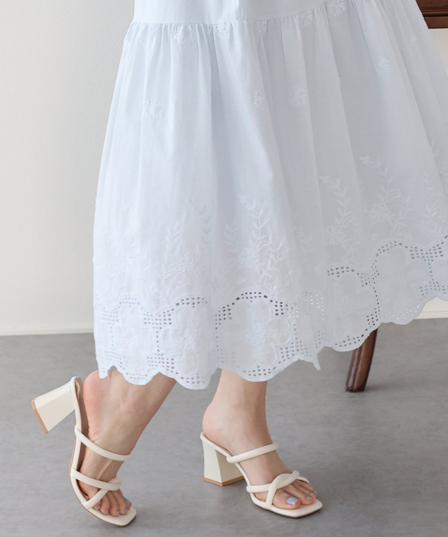 【早割5％OFF】コットンレースオフショルダーワンピース