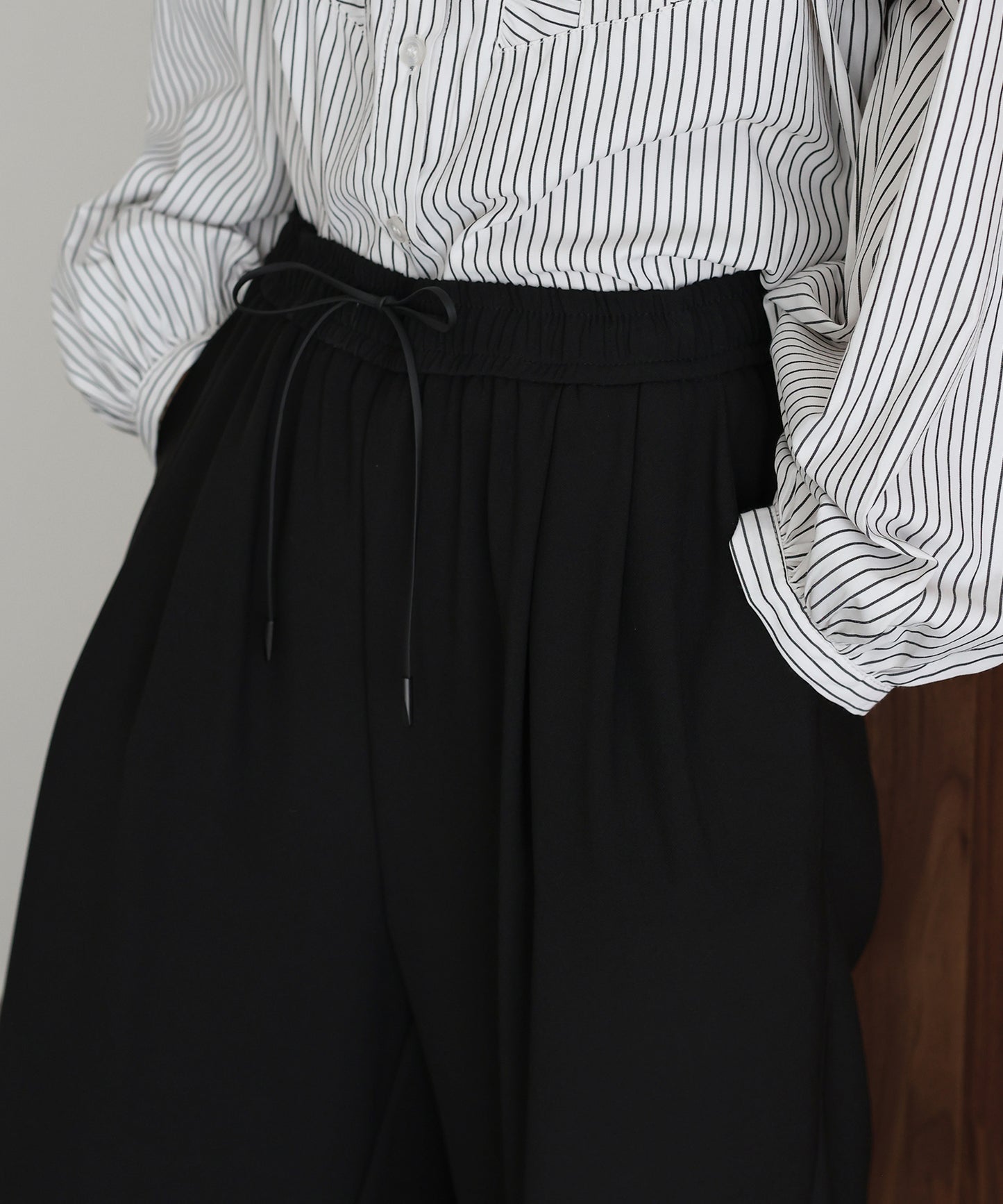 レザードロストワイドパンツ