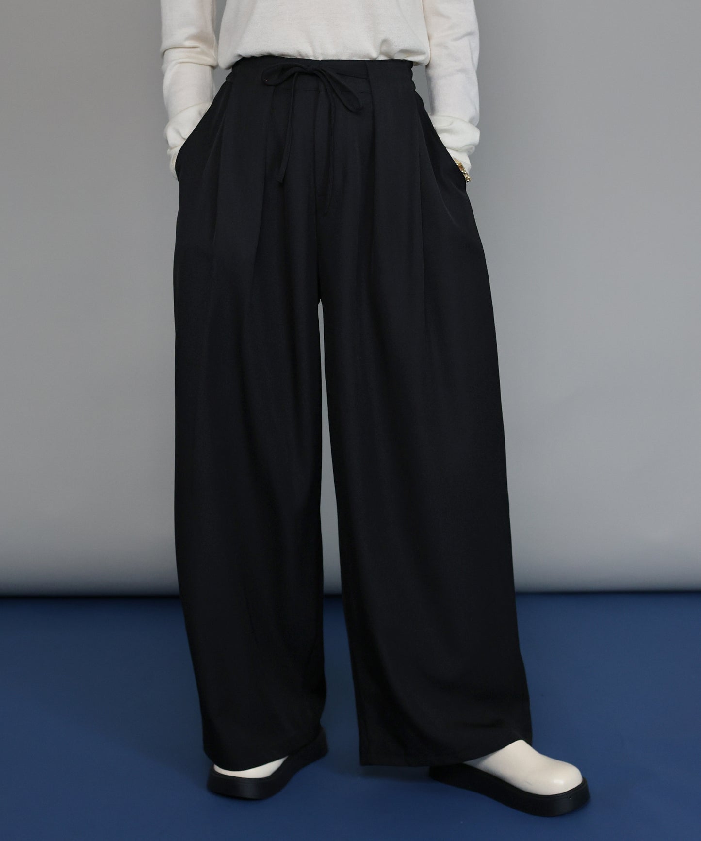 [J by blue]タックワイドパンツ