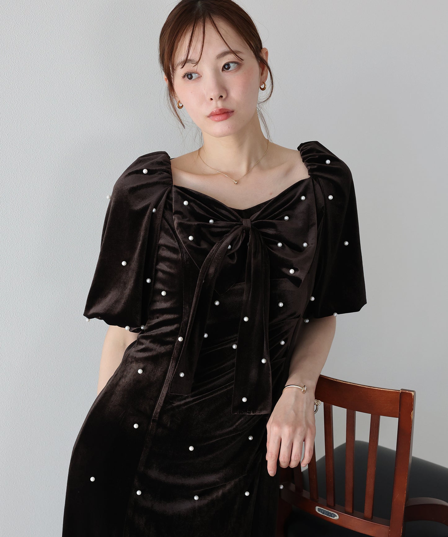 【早割5％OFF】《2サイズ展開》リボンパールベロアドレス