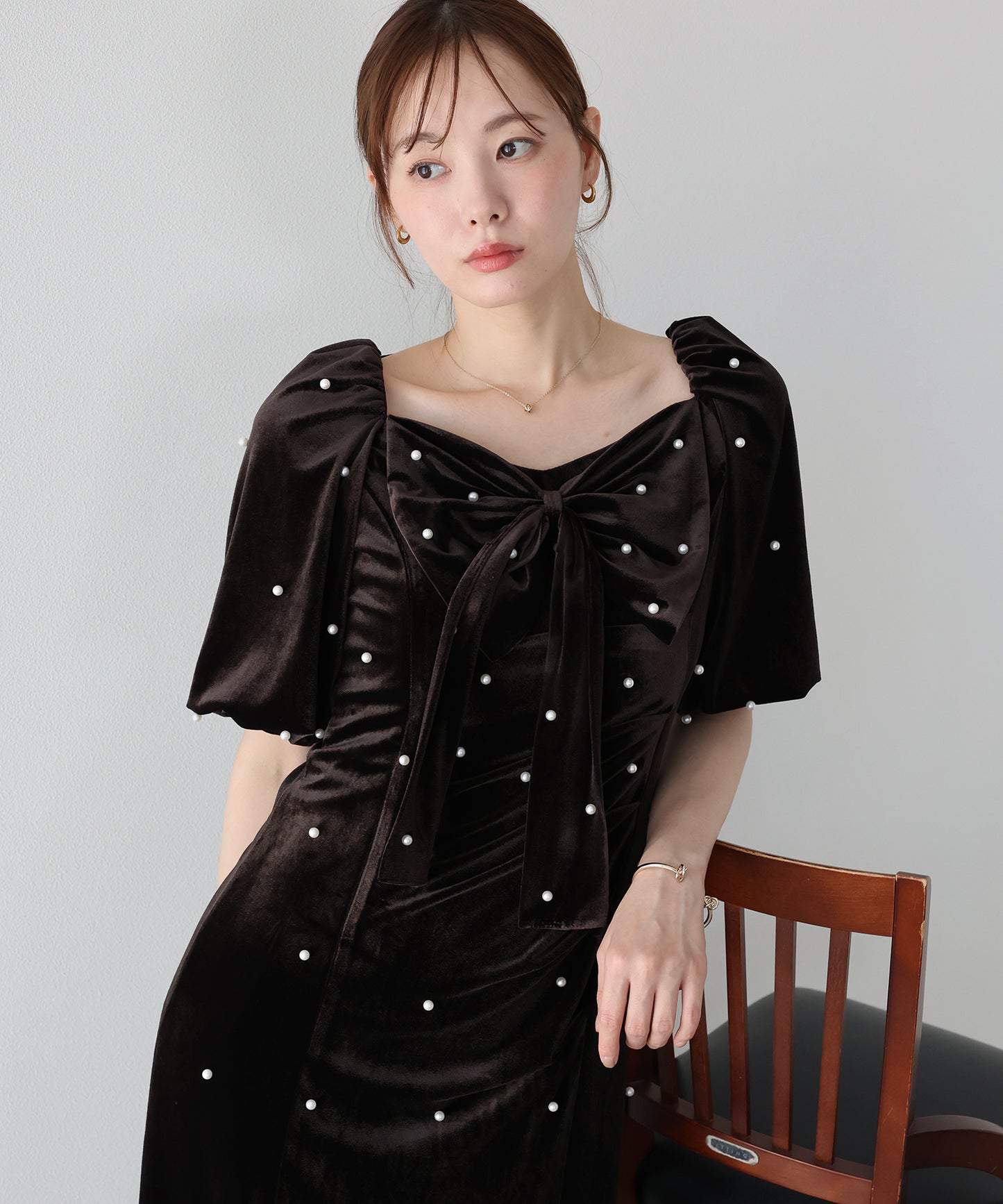 【早割5％OFF】《2サイズ展開》リボンパールベロアドレス