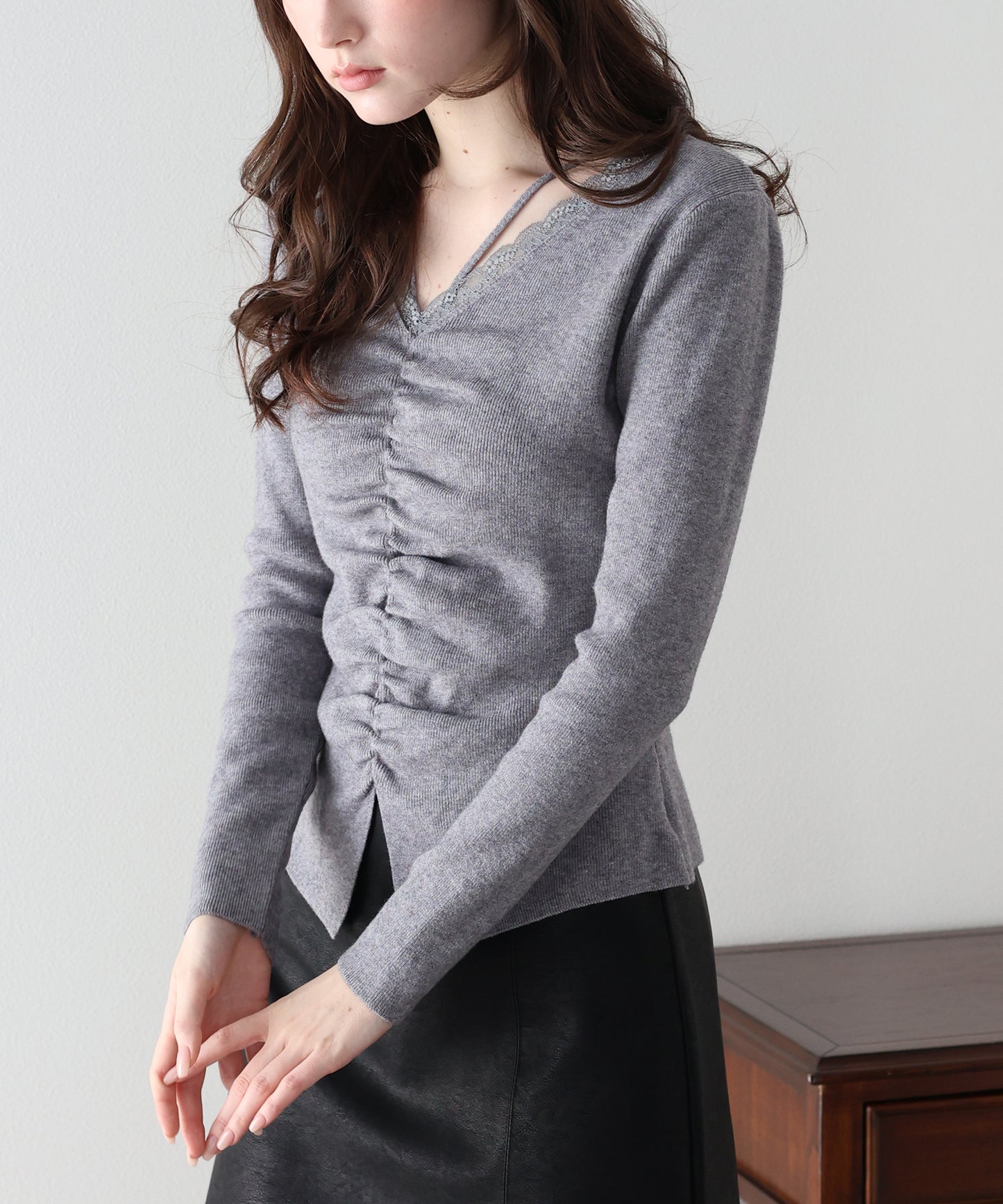 【早割5％OFF】フロントギャザーレースニット