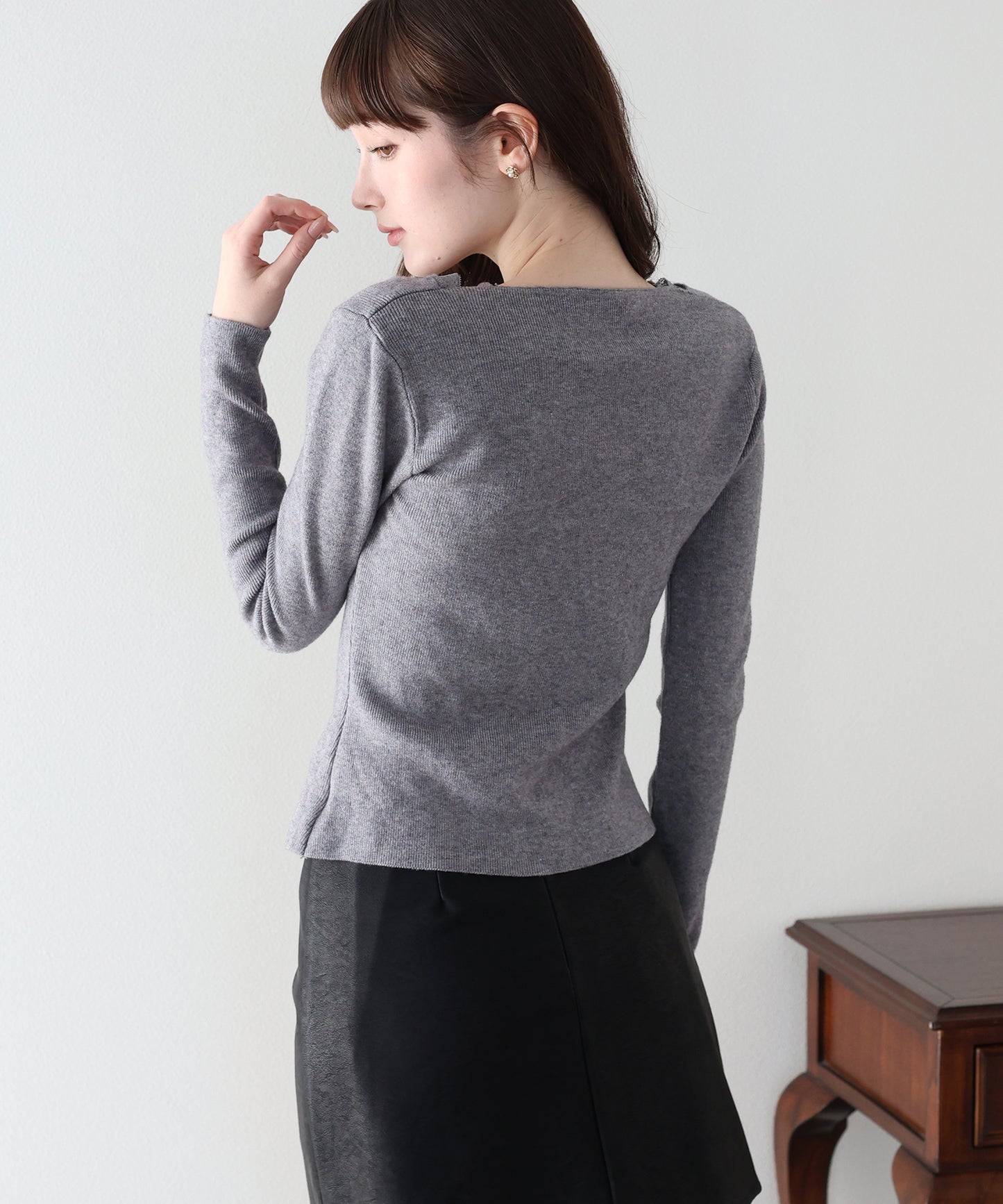 フロントギャザーレースニット