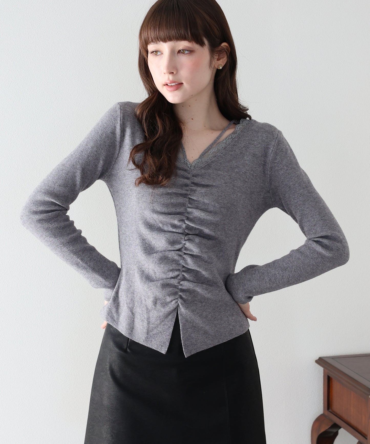 【早割5％OFF】フロントギャザーレースニット