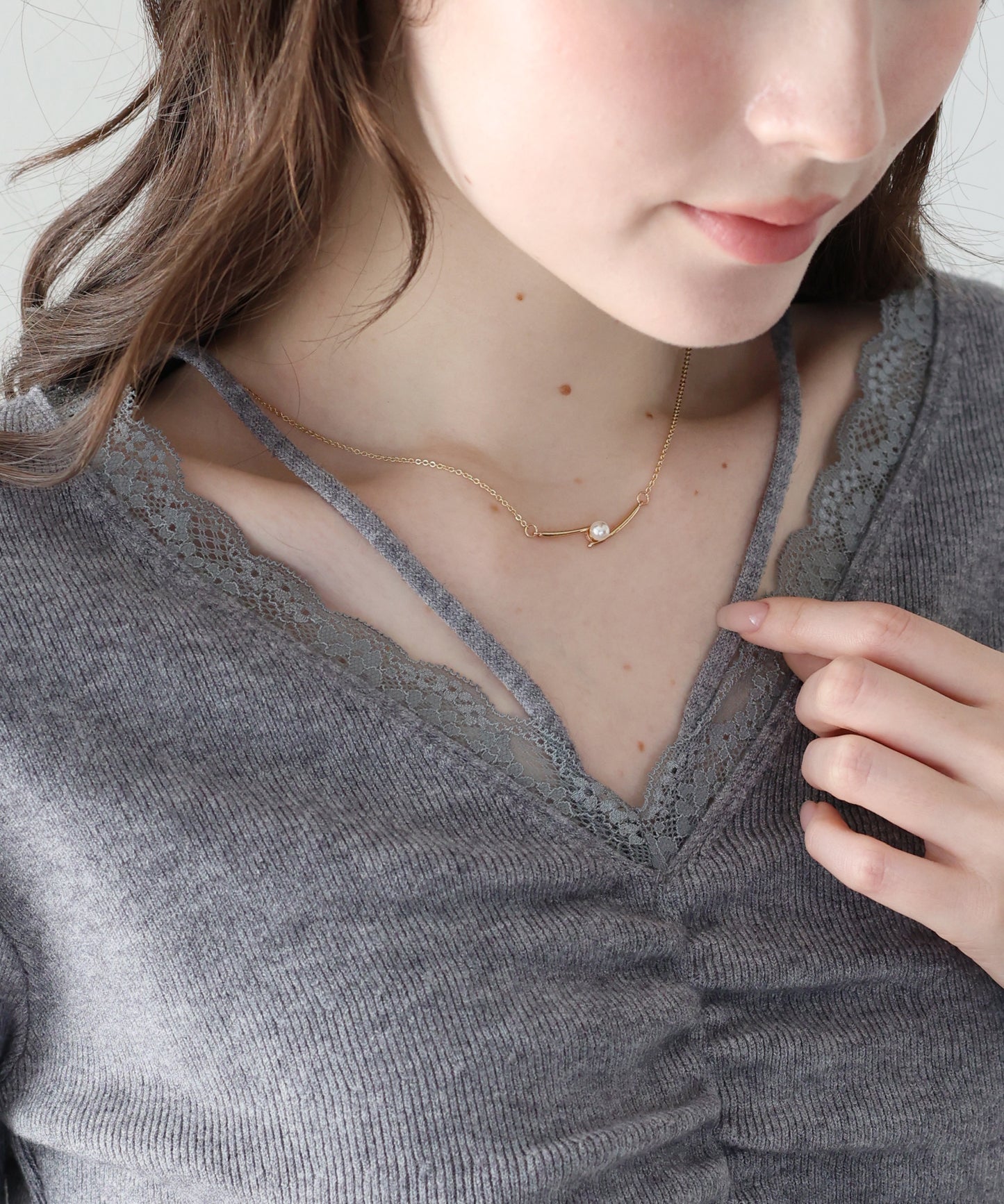 【早割5％OFF】フロントギャザーレースニット