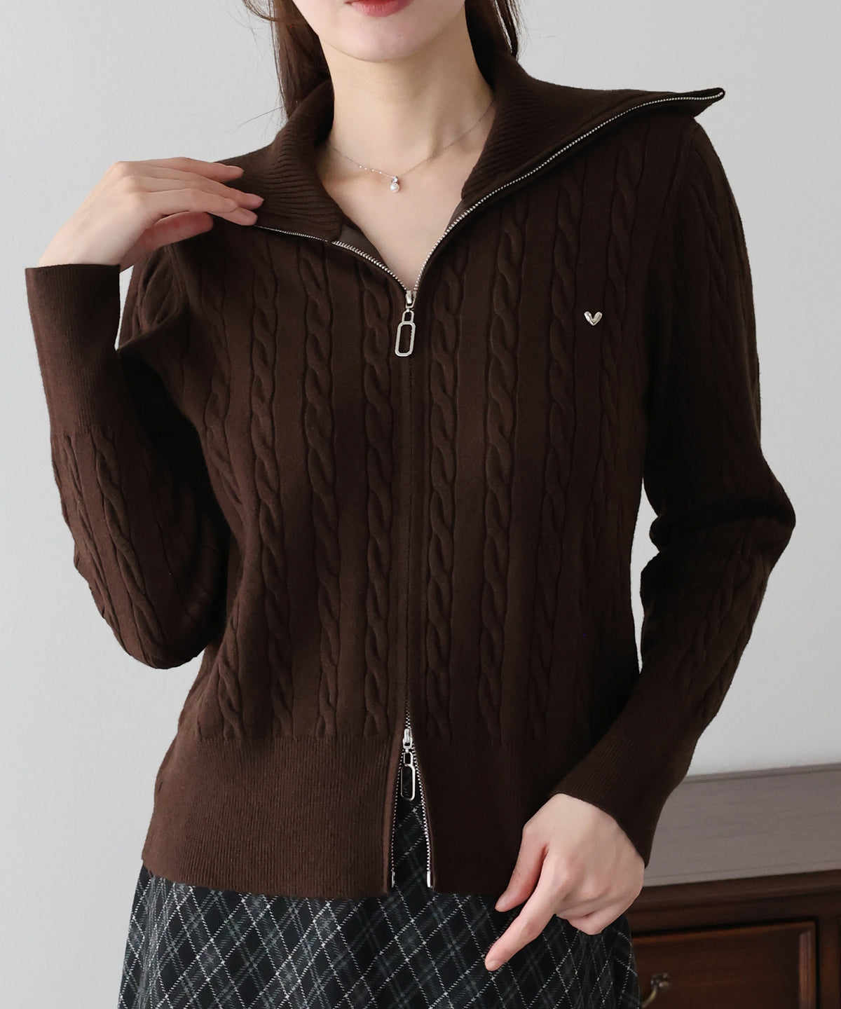 【早割5％OFF】ハートチャームダブルジップニット