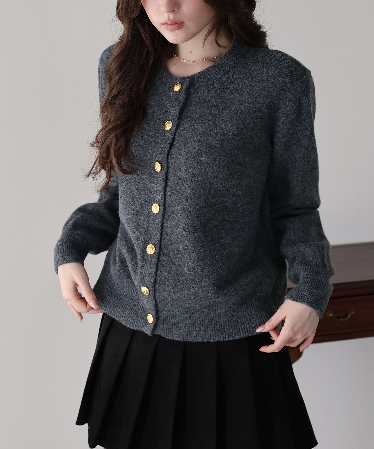 【早割5％OFF】金ボタンクルーネックカーディガン