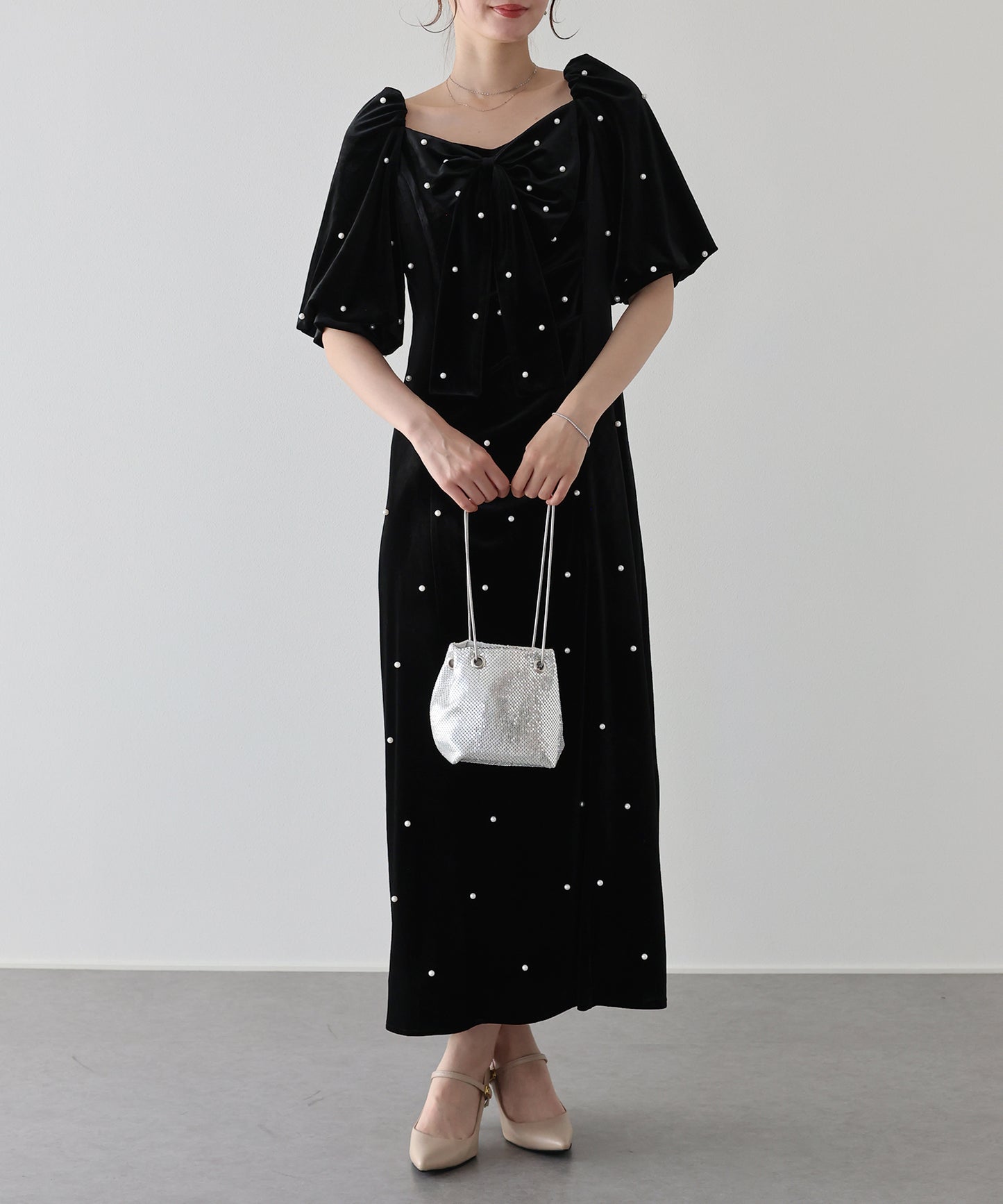 【早割5％OFF】《2サイズ展開》リボンパールベロアドレス